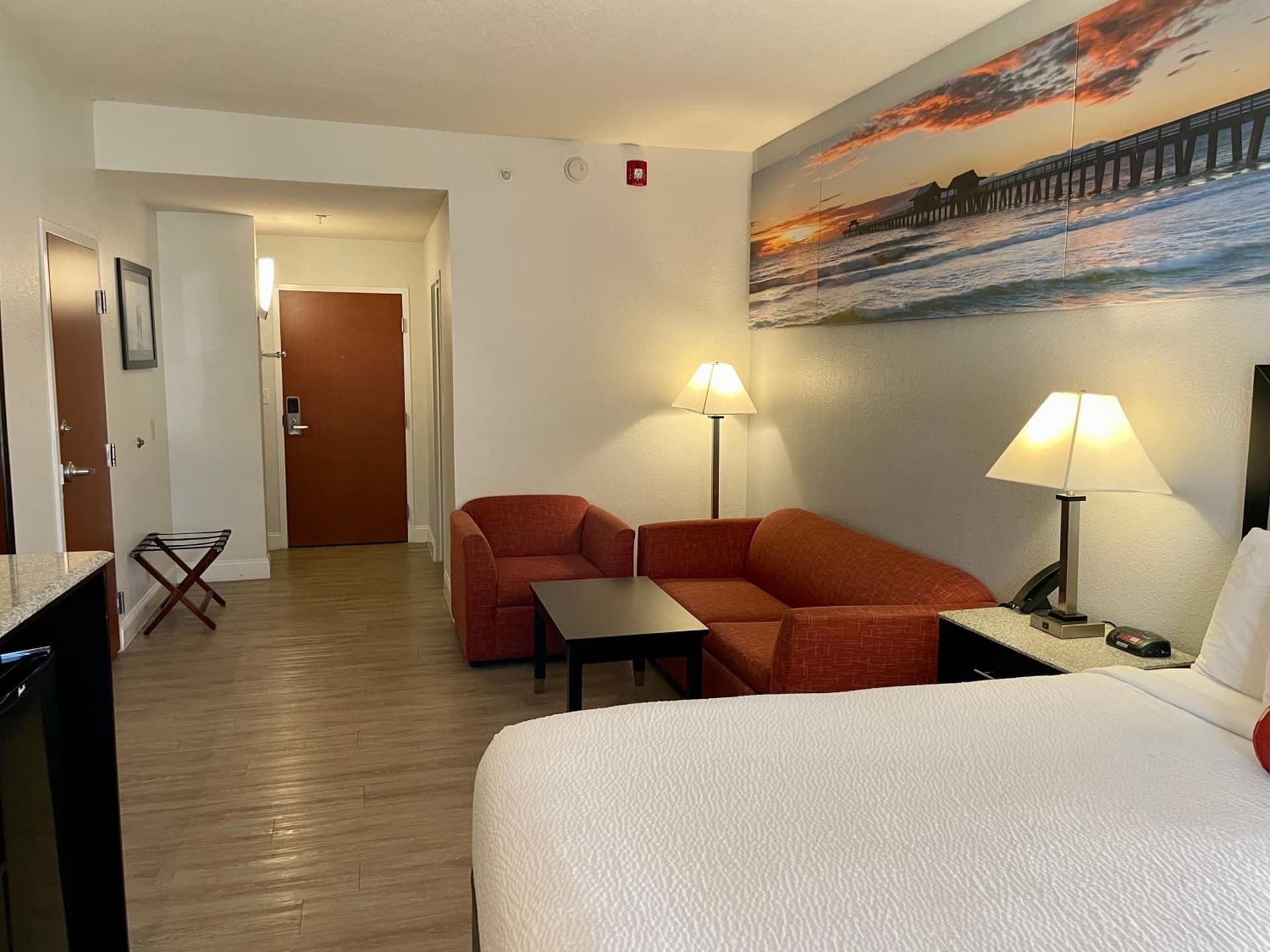 Days Inn & Suites by Wyndham Lakeland gallery photo in Lakeland, FL — image 125