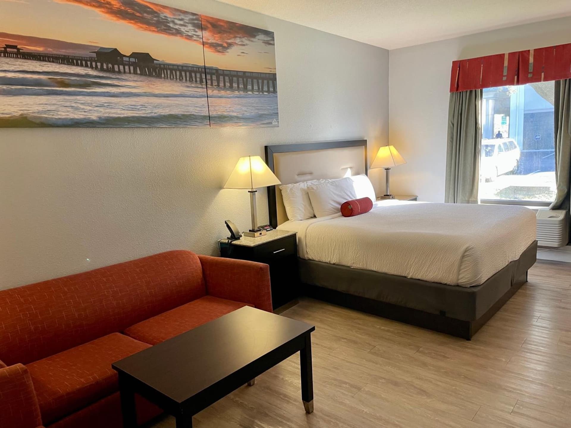 Days Inn & Suites by Wyndham Lakeland gallery photo in Lakeland, FL — image 116