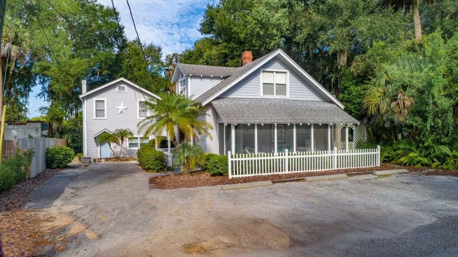Historic Tremain Cottages featured exterior or lobby in Mount Dora, FL — similar hotel