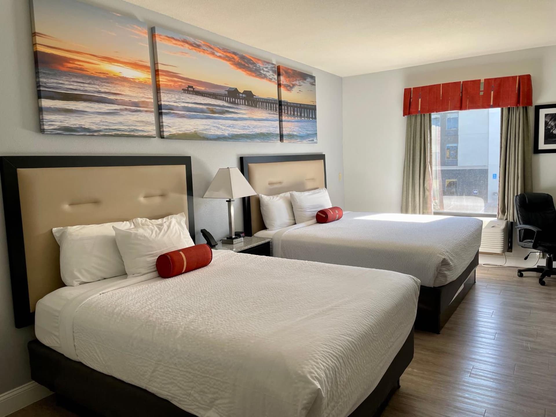 Days Inn & Suites by Wyndham Lakeland gallery photo in Lakeland, FL — image 5