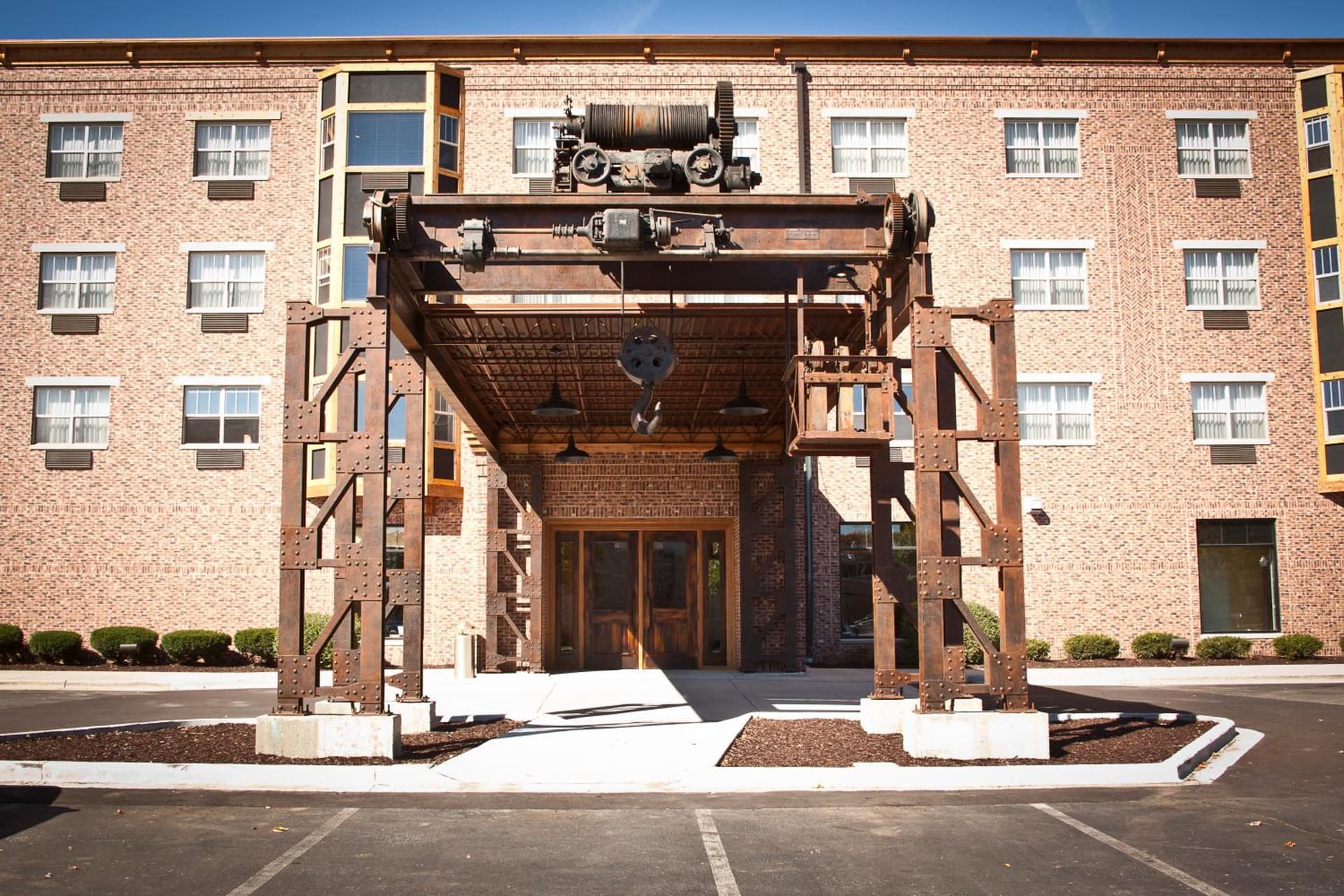 Ironworks Hotel — hotel in Beloit, Wisconsin