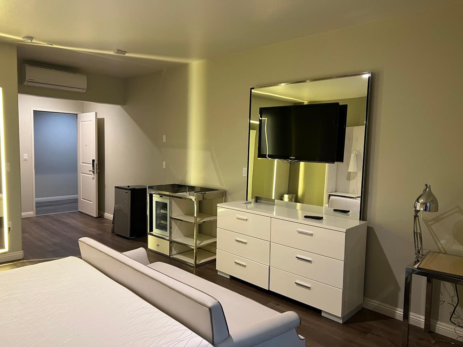 ASPIRE INN & SUITES Orange gallery photo in Orange, CA — image 7