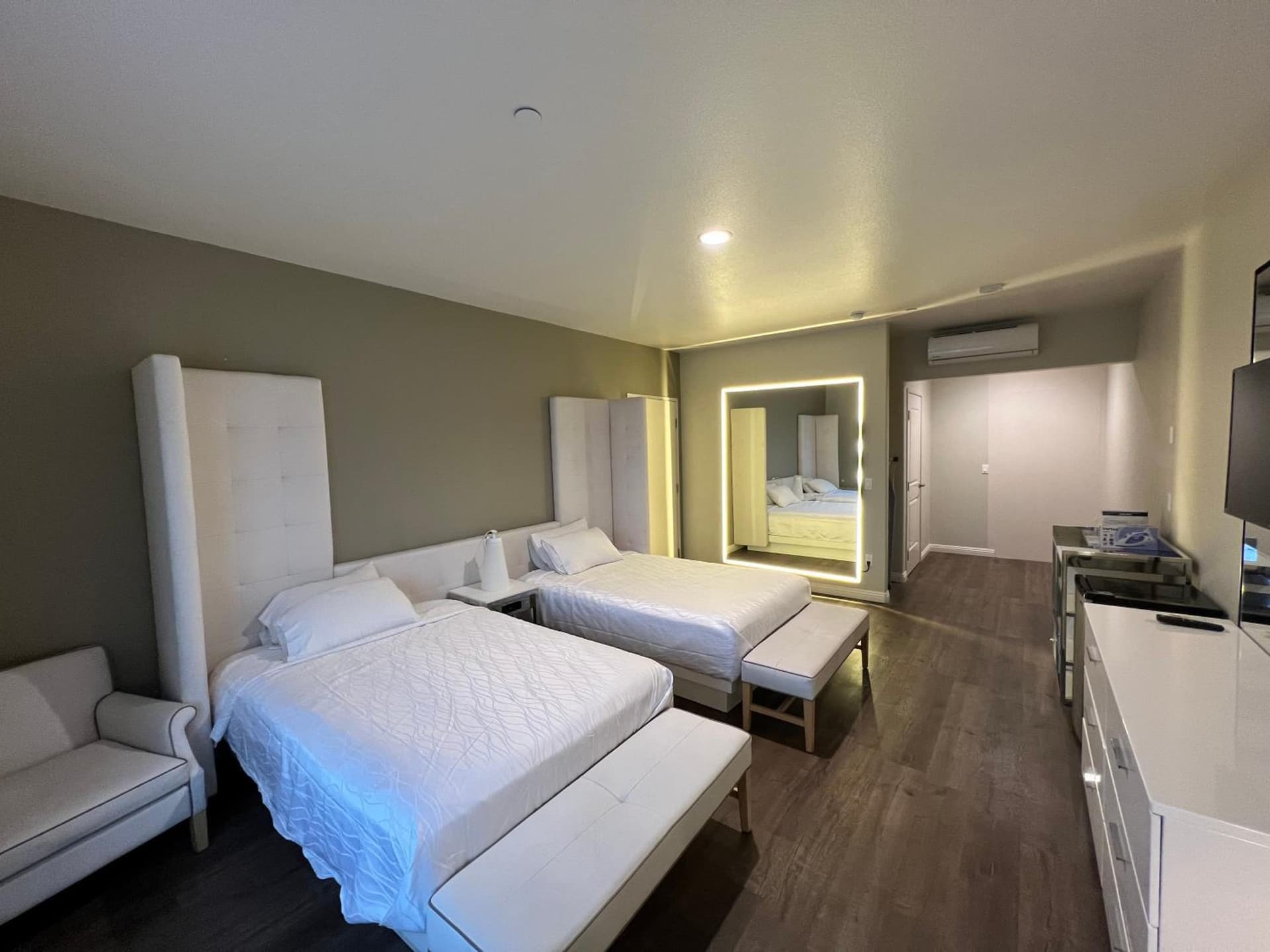 ASPIRE INN & SUITES Orange gallery photo in Orange, CA — image 8