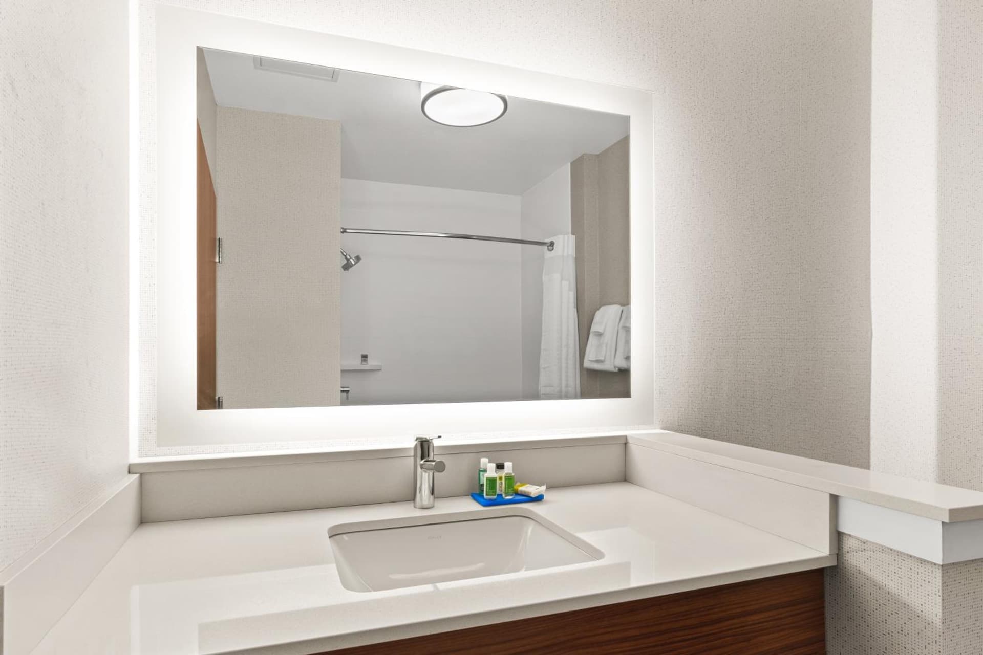 Holiday Inn Express & Suites - Suisun City by IHG gallery photo in Suisun City, CA — image 18