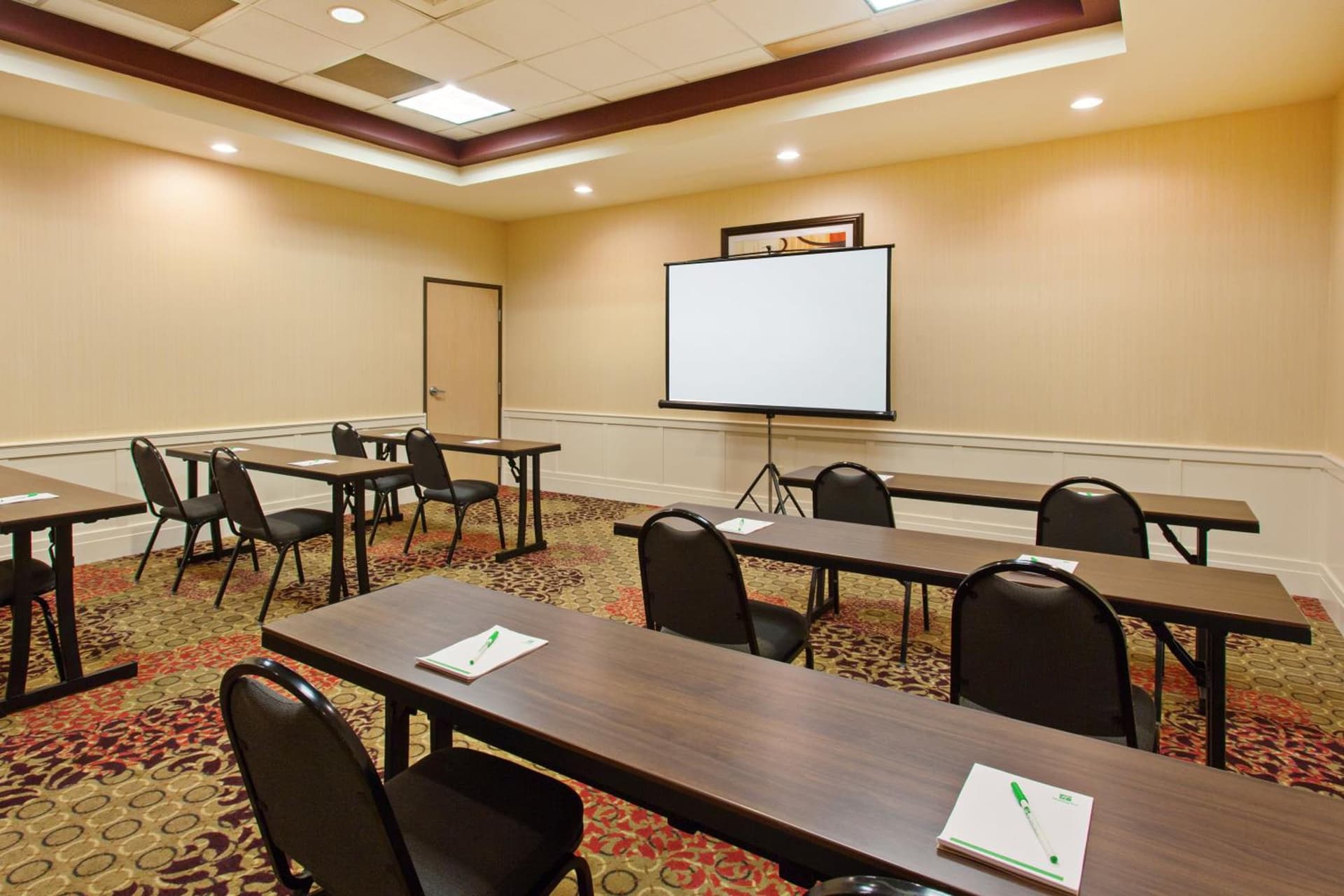 Holiday Inn Express & Suites Seattle Downtown - Lake Union by IHG property views in Seattle, WA — gallery photo 3