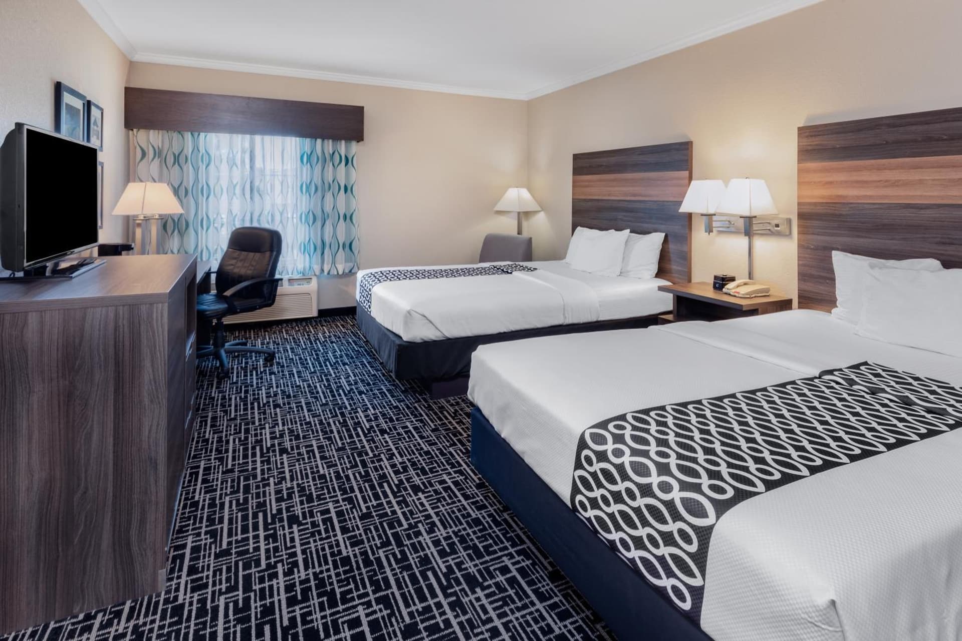 La Quinta by Wyndham Garland Harbor Point gallery photo in Garland, TX — image 61