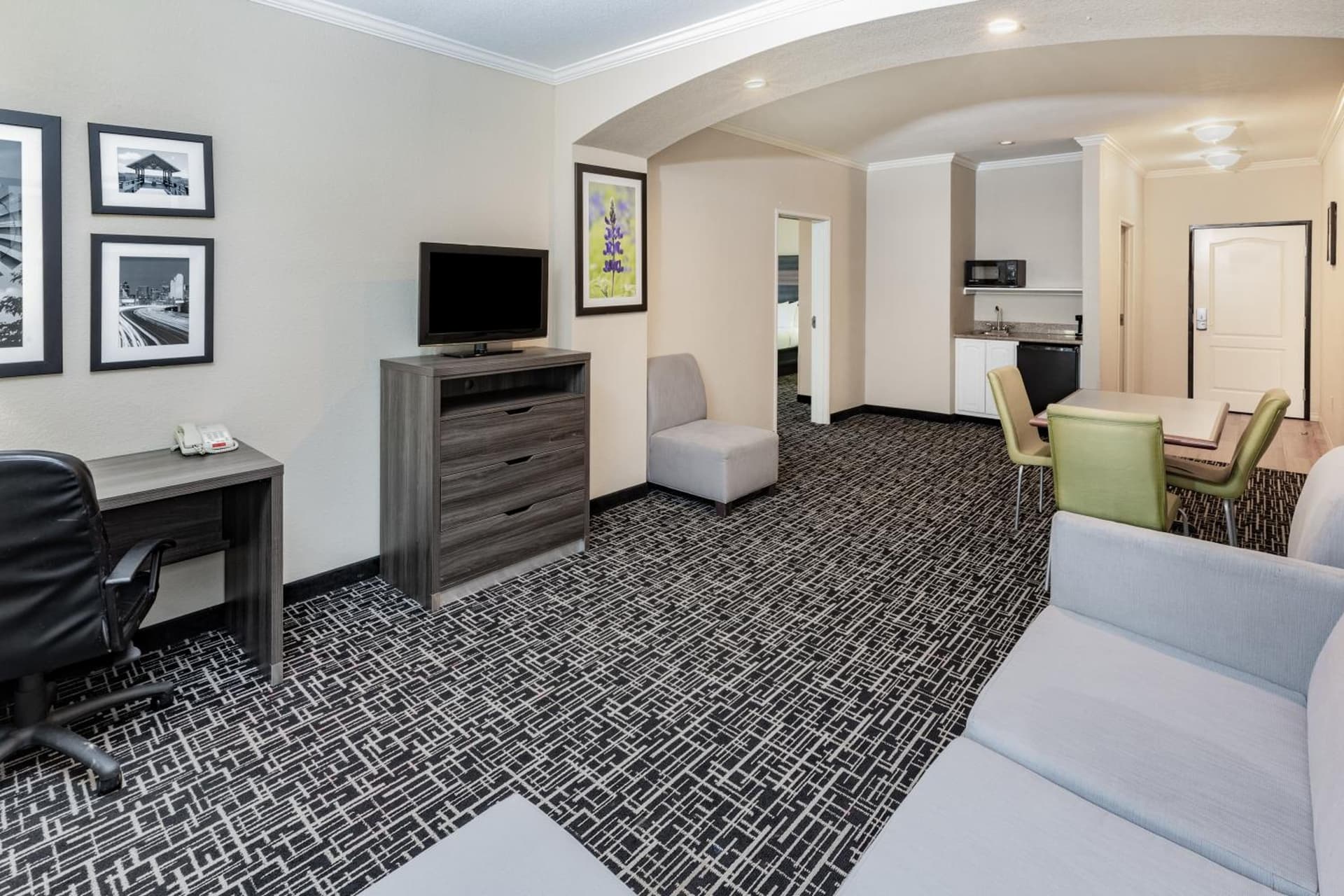 La Quinta by Wyndham Garland Harbor Point gallery photo in Garland, TX — image 5