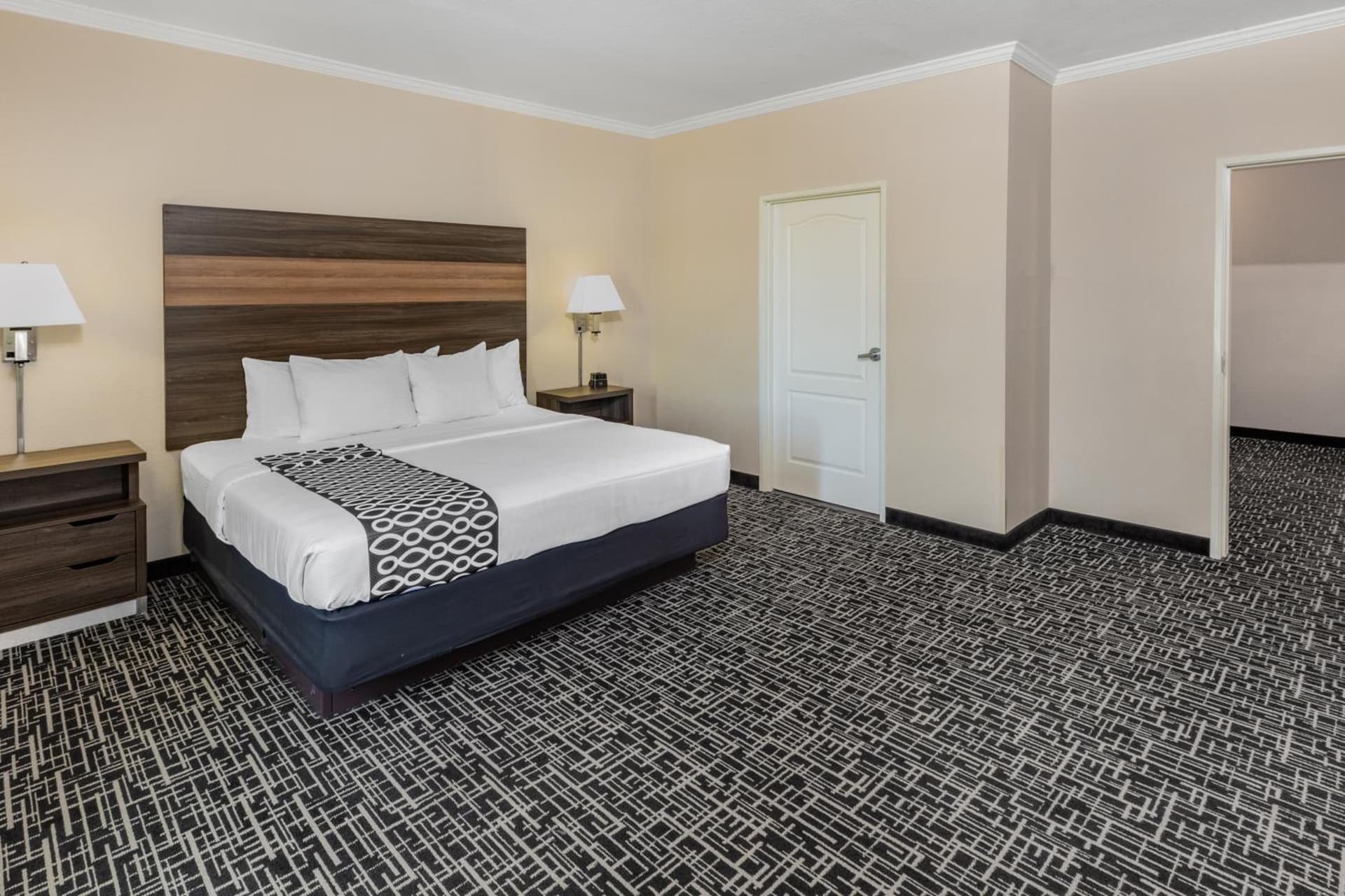 La Quinta by Wyndham Garland Harbor Point interior in Garland, TX — gallery photo 2