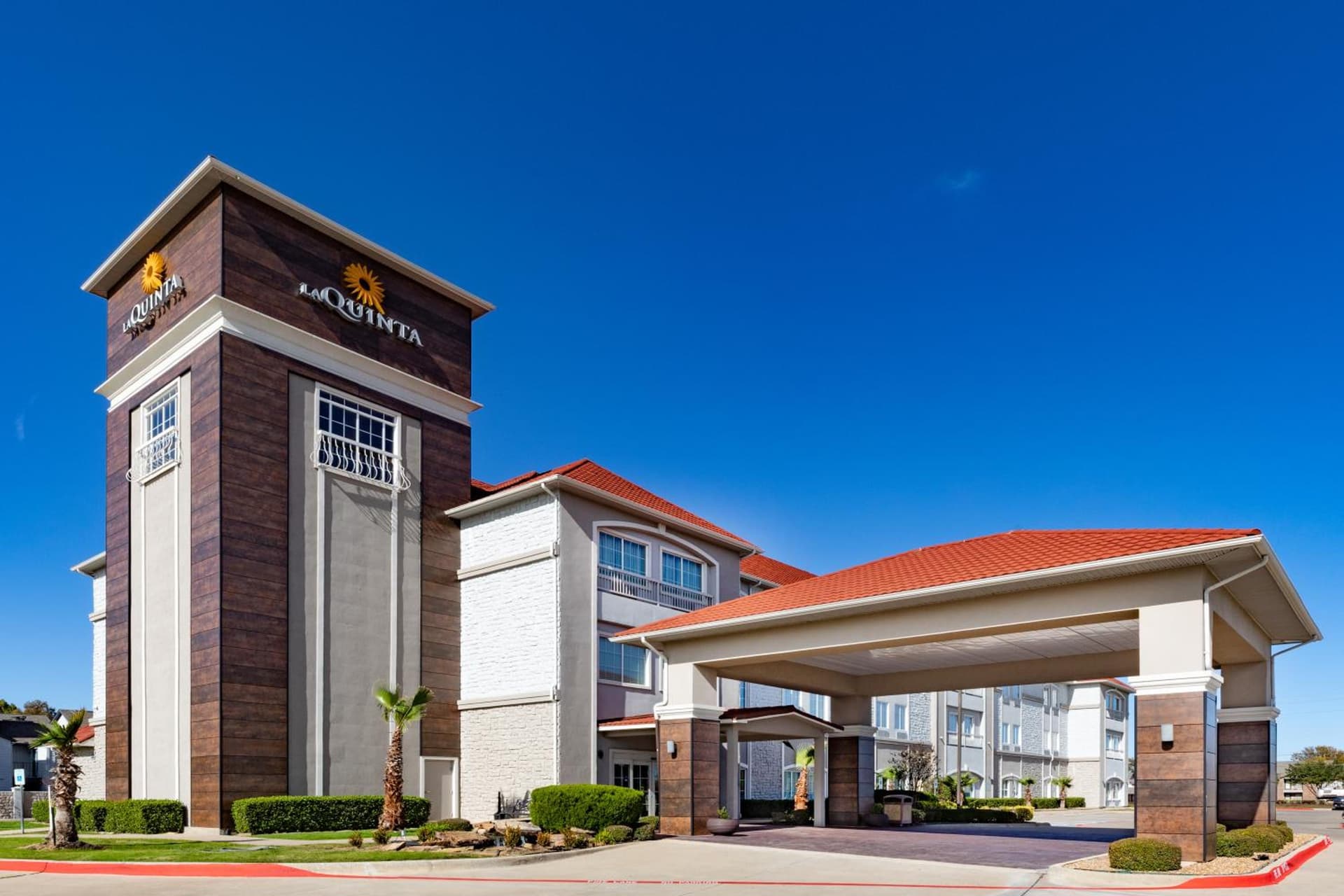 La Quinta by Wyndham Garland Harbor Point gallery photo in Garland, TX — image 33