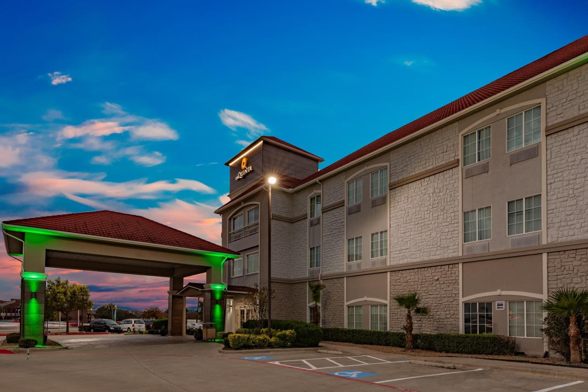 La Quinta by Wyndham Garland Harbor Point gallery photo in Garland, TX — image 16