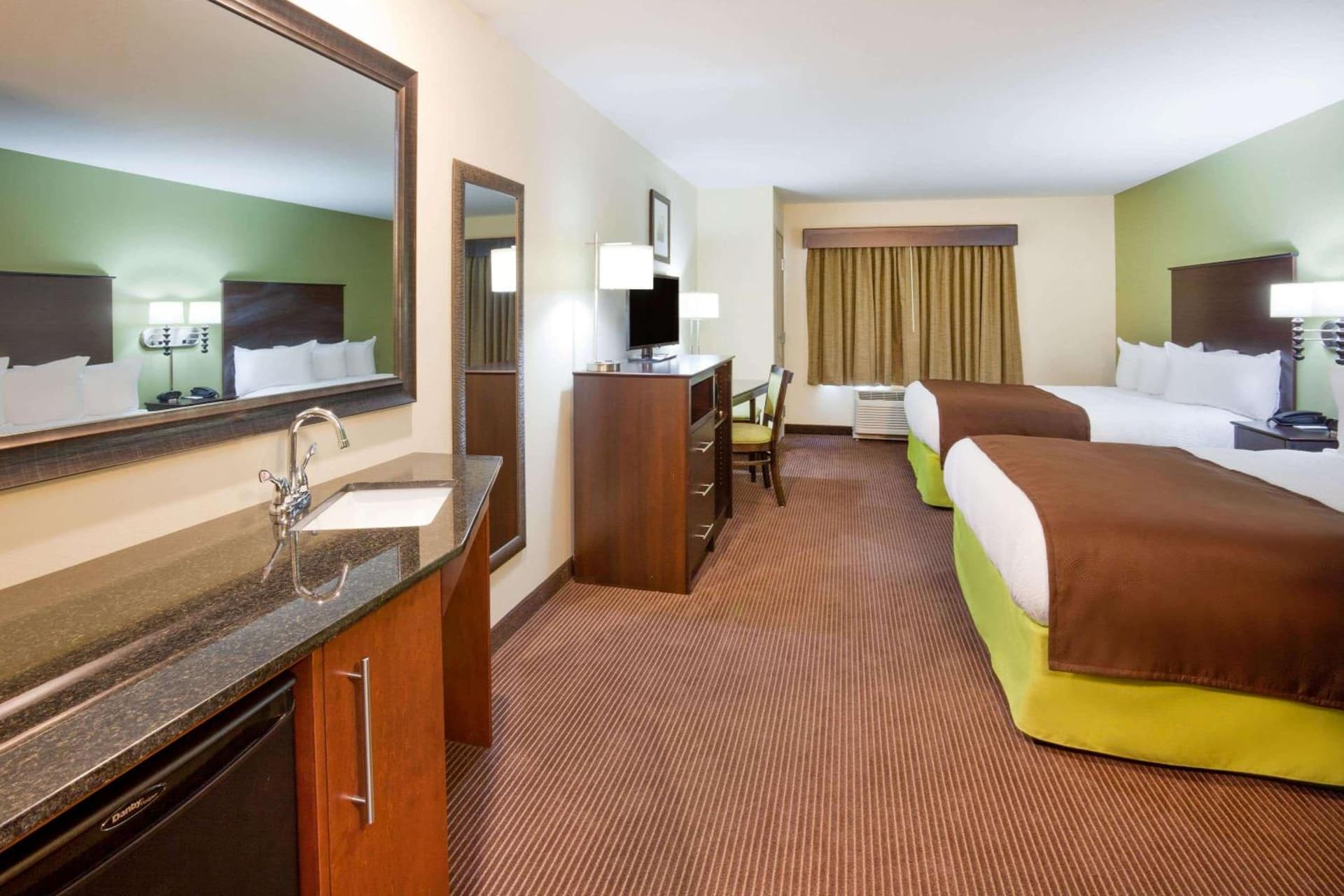 AmericInn by Wyndham Hartford SD gallery photo in Hartford, SD — image 37