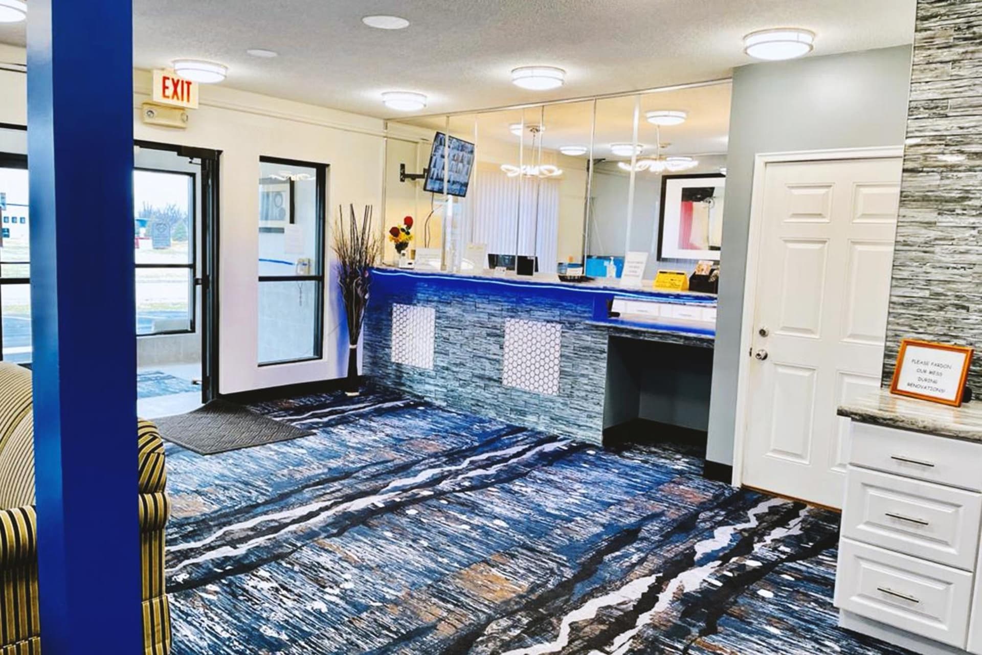 Coratel Inn & Suites by Jasper Northfield property views in Northfield, MN — gallery photo 3