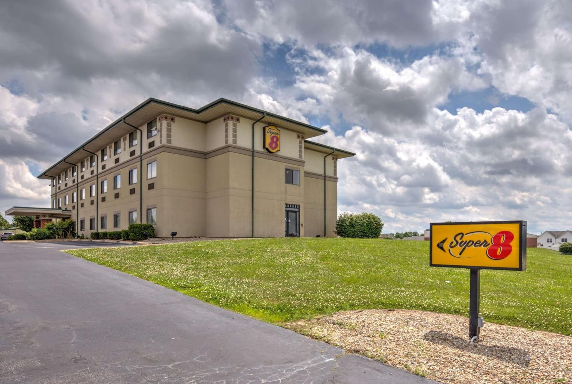 Super 8 by Wyndham Waterloo featured exterior or lobby in Waterloo, IL — similar hotel