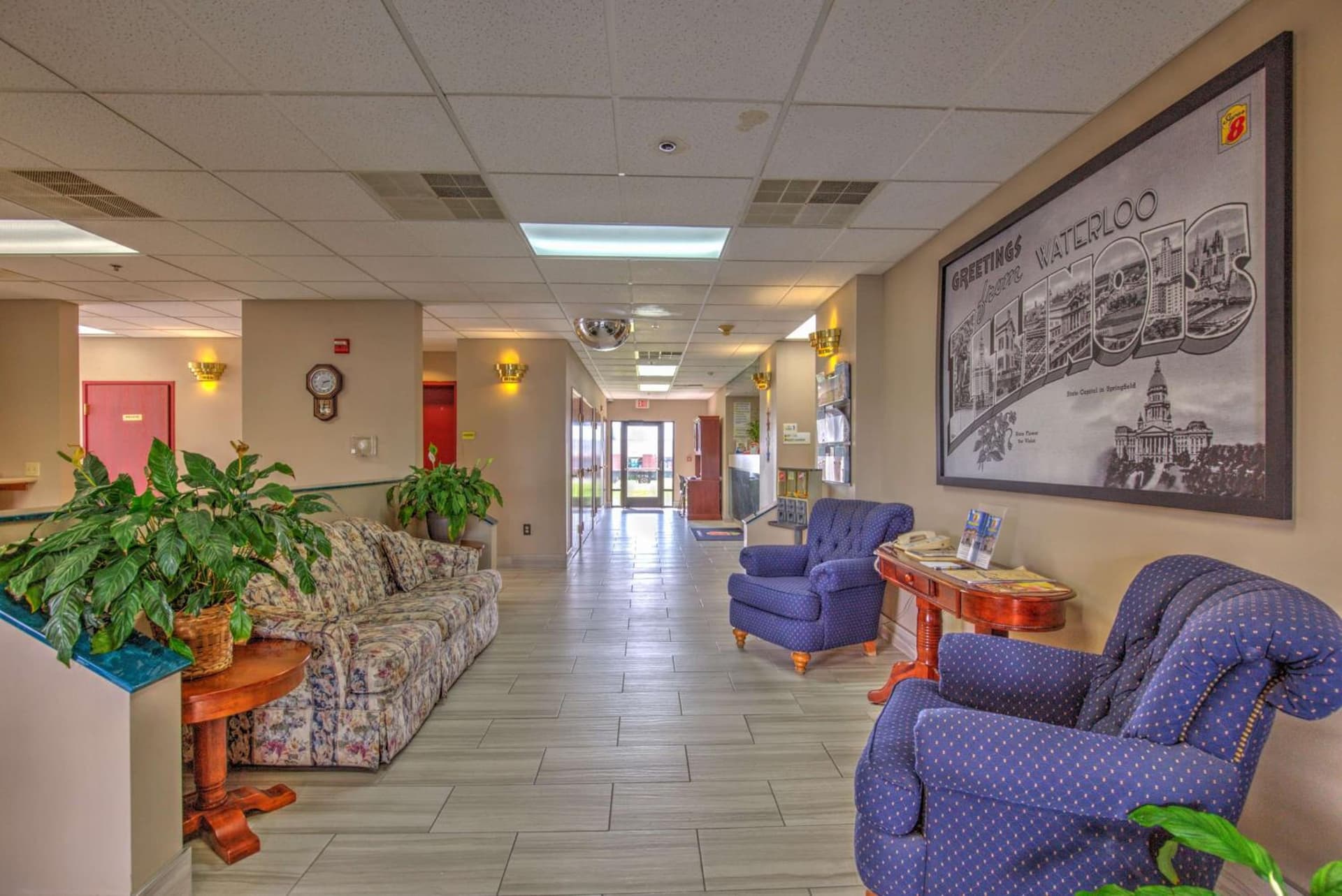 Super 8 by Wyndham Waterloo property views in Waterloo, IL — gallery photo 3