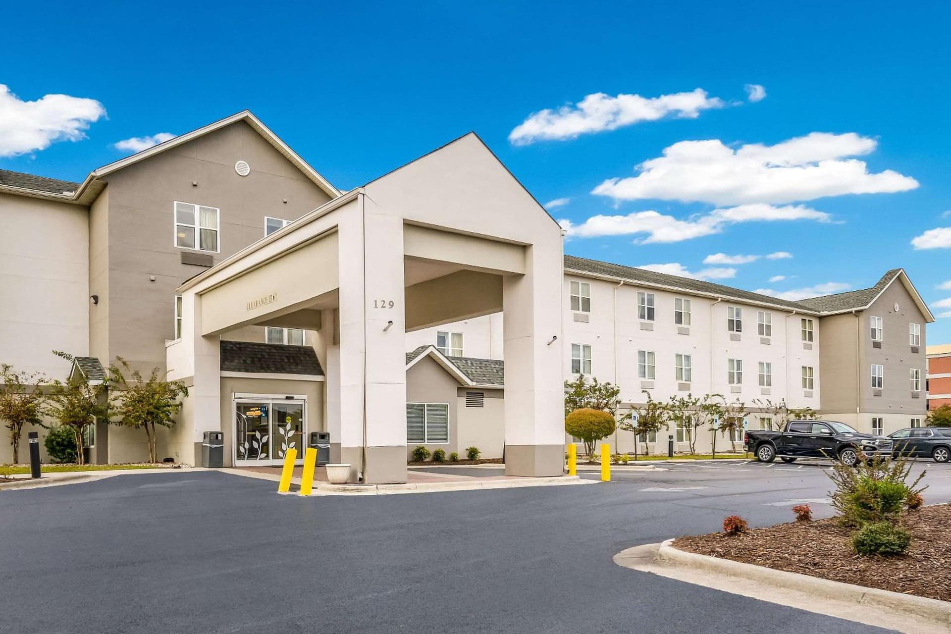Sleep Inn & Suites Jacksonville near Camp Lejeune gallery photo in Jacksonville, NC — image 11