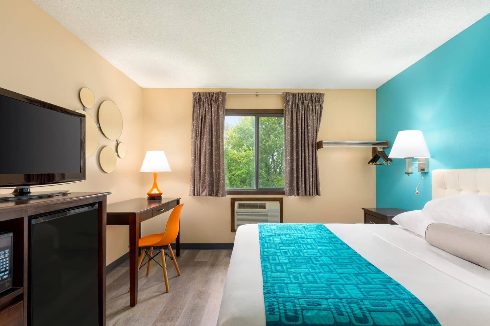 Howard Johnson by Wyndham Waterloo/Cedar Falls gallery photo in Waterloo, IA — image 21