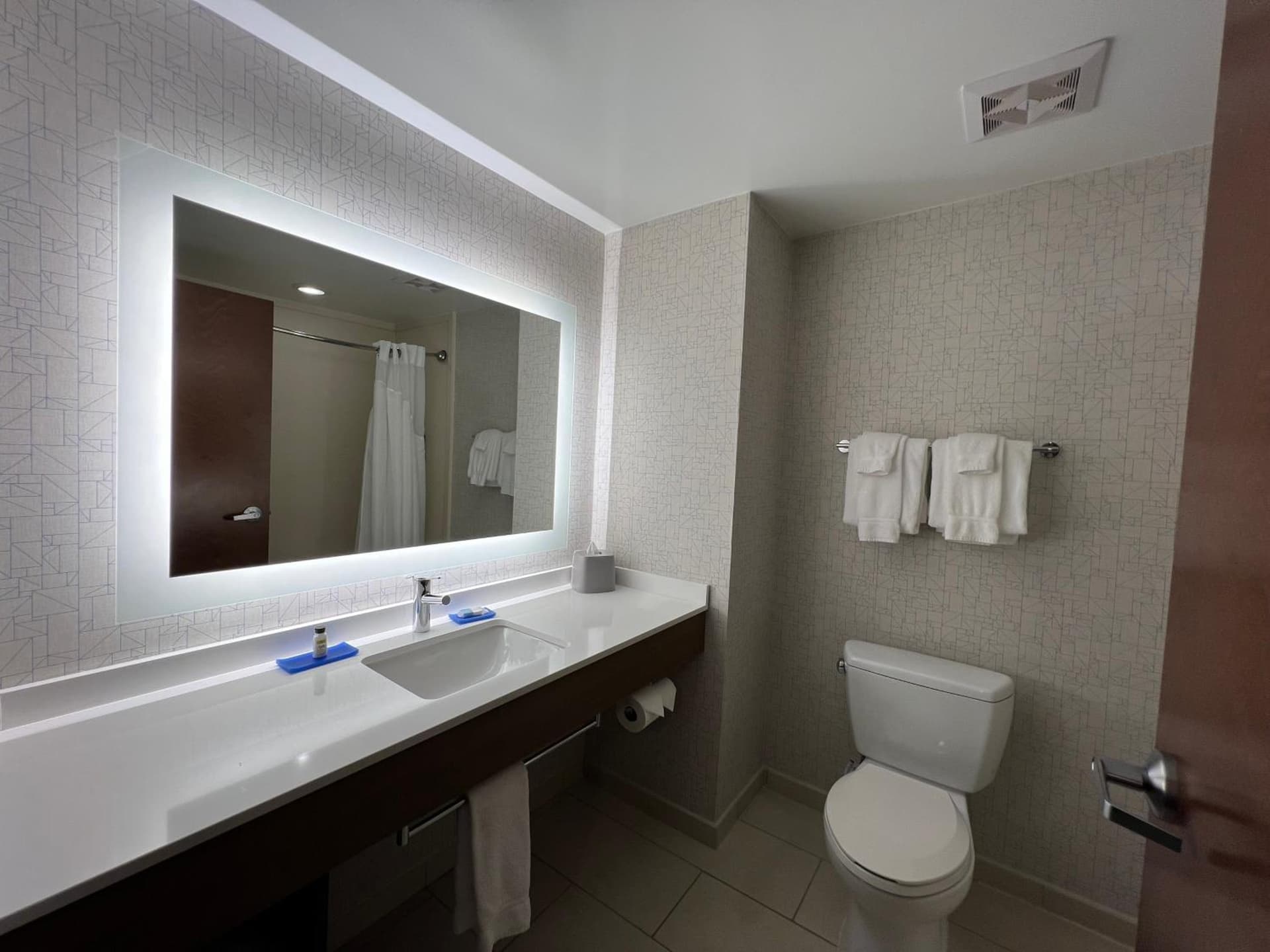 Holiday Inn Express & Suites Columbia - East Elkridge, Jessup an IHG Hotel gallery photo in Elkridge, MD — image 17