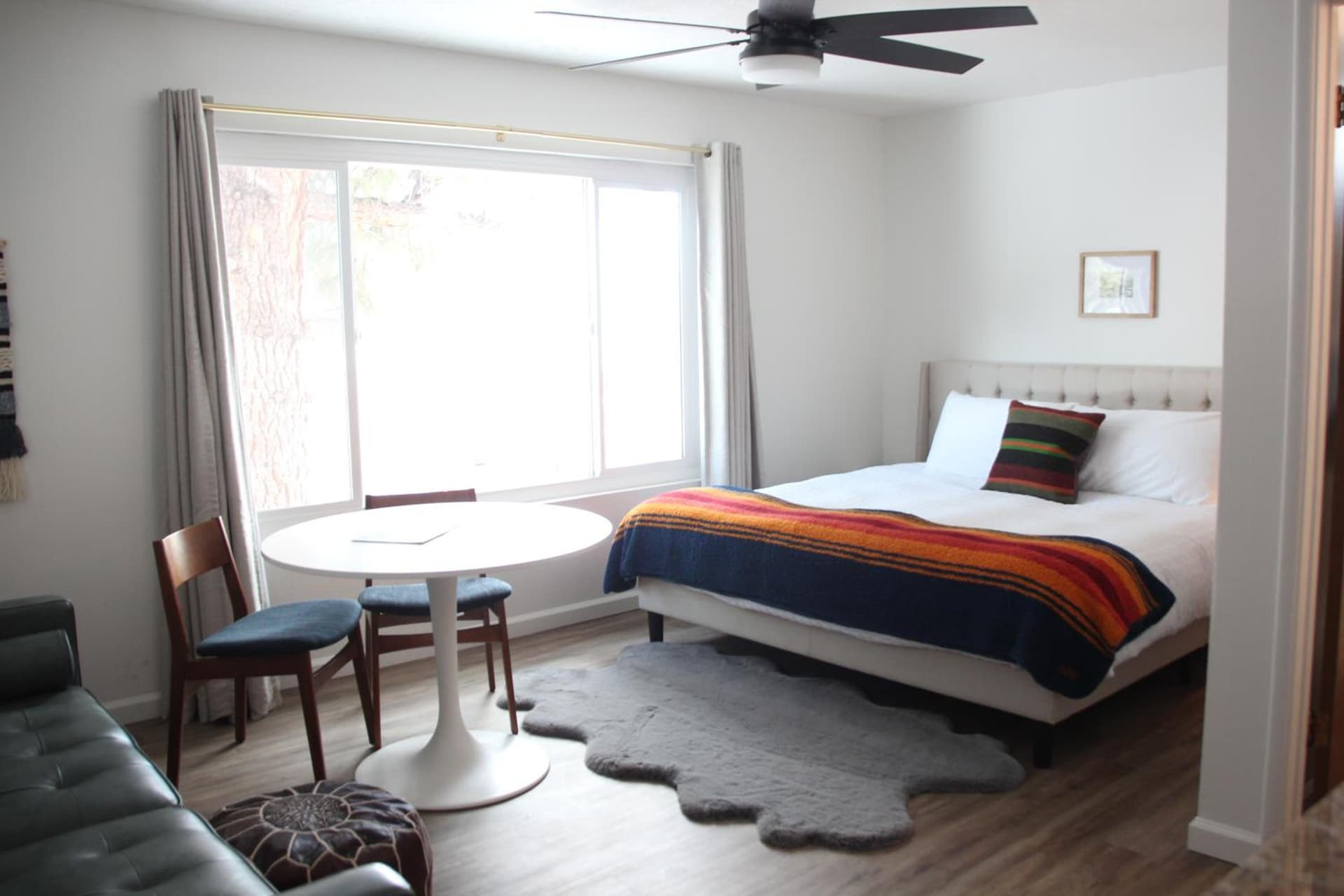 Sierra Blue Hotel & Swim Club property views in Big Bear Lake, CA — gallery photo 3