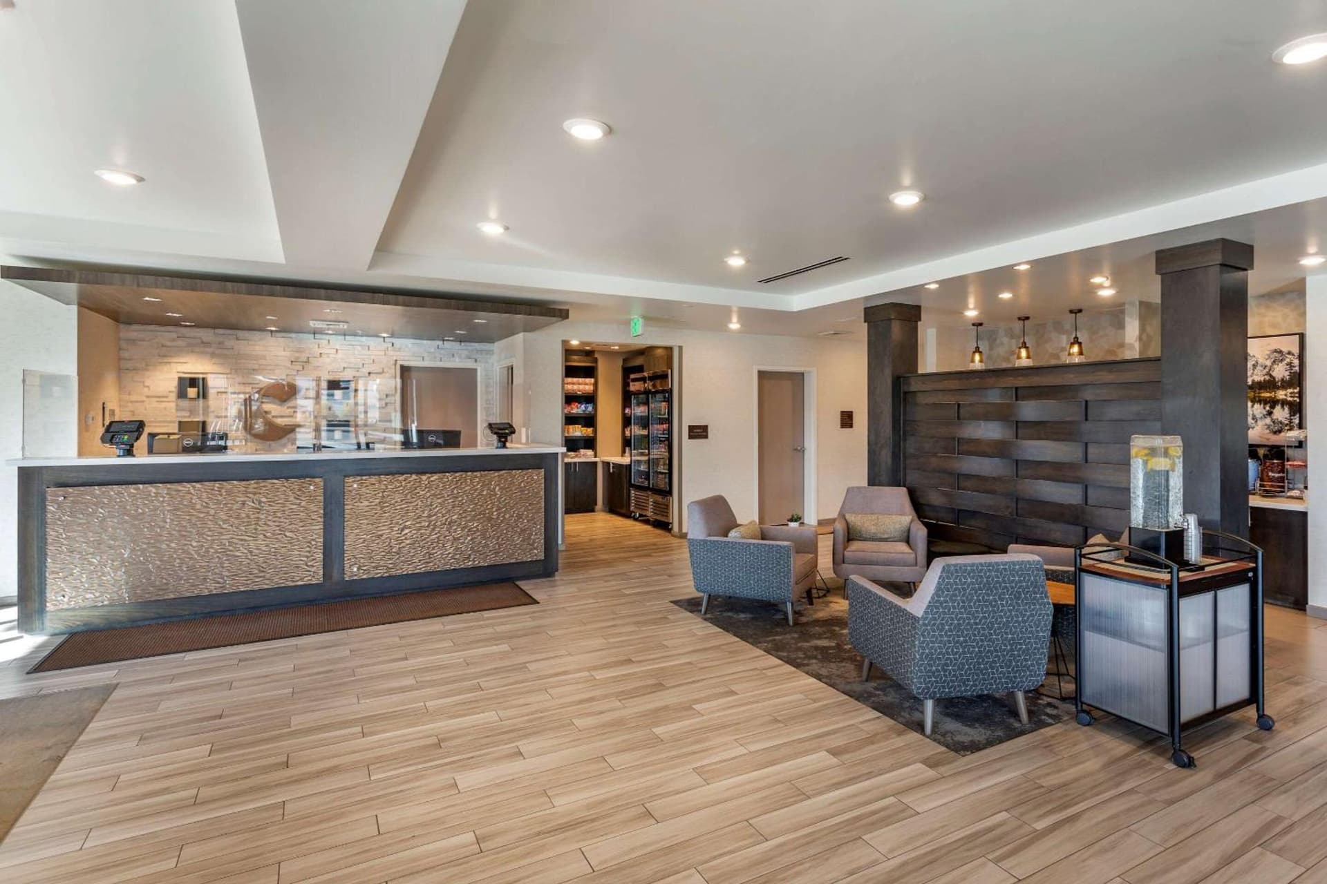 Comfort Inn & Suites Salt Lake City Airport gallery photo in Salt Lake City, UT — image 27