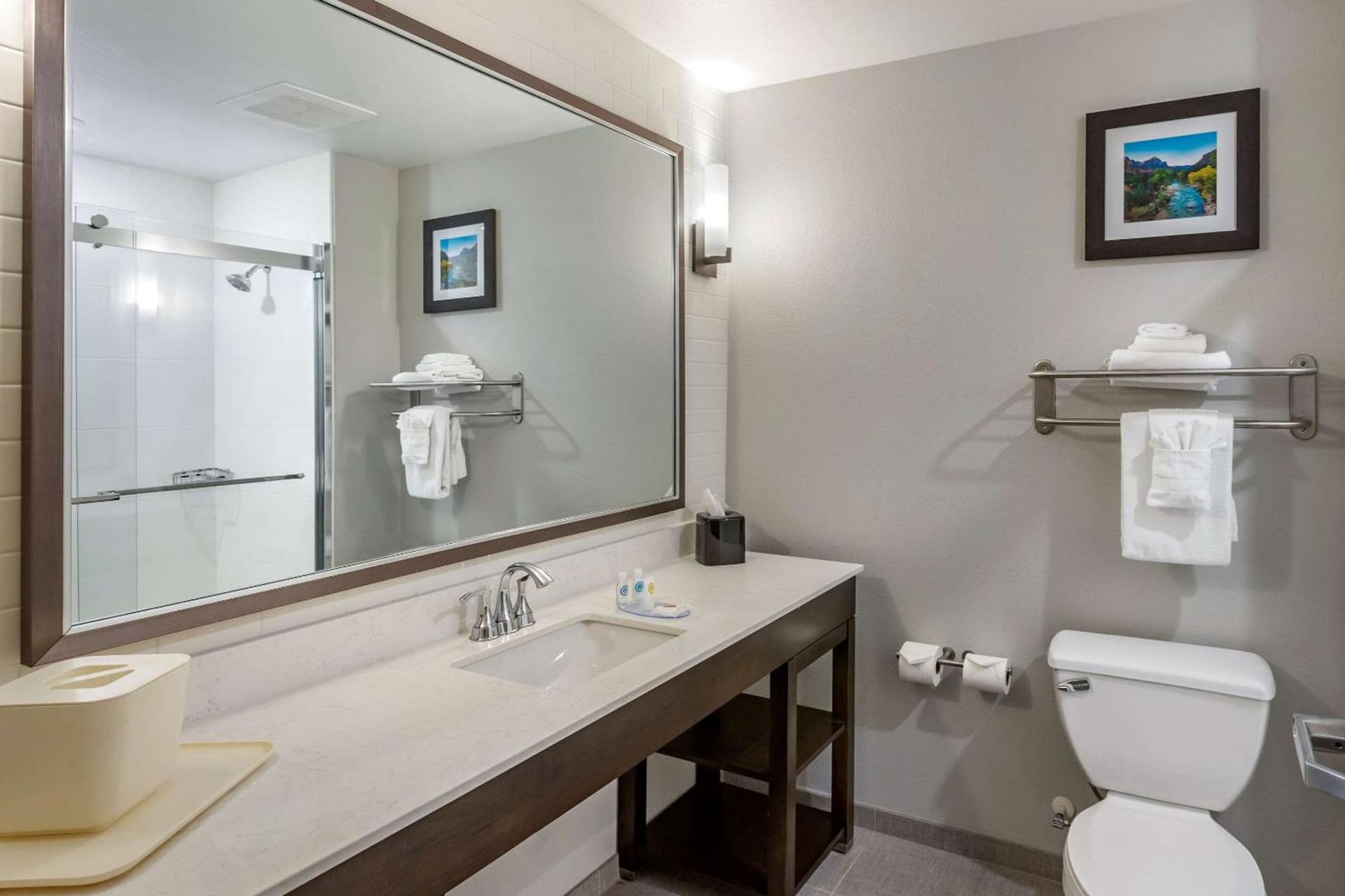 Comfort Inn & Suites Salt Lake City Airport gallery photo in Salt Lake City, UT — image 35