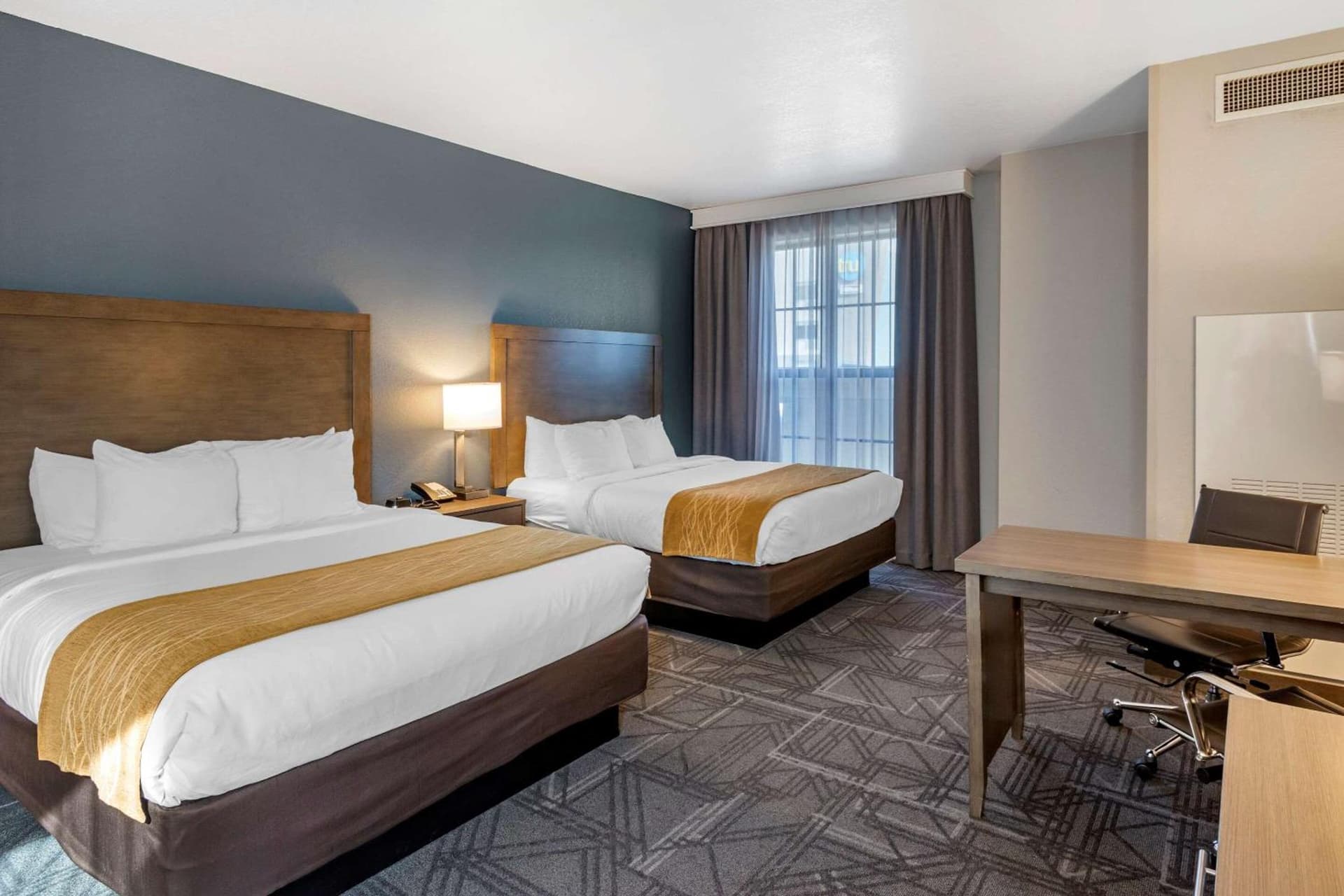 Comfort Inn & Suites Salt Lake City Airport gallery photo in Salt Lake City, UT — image 6