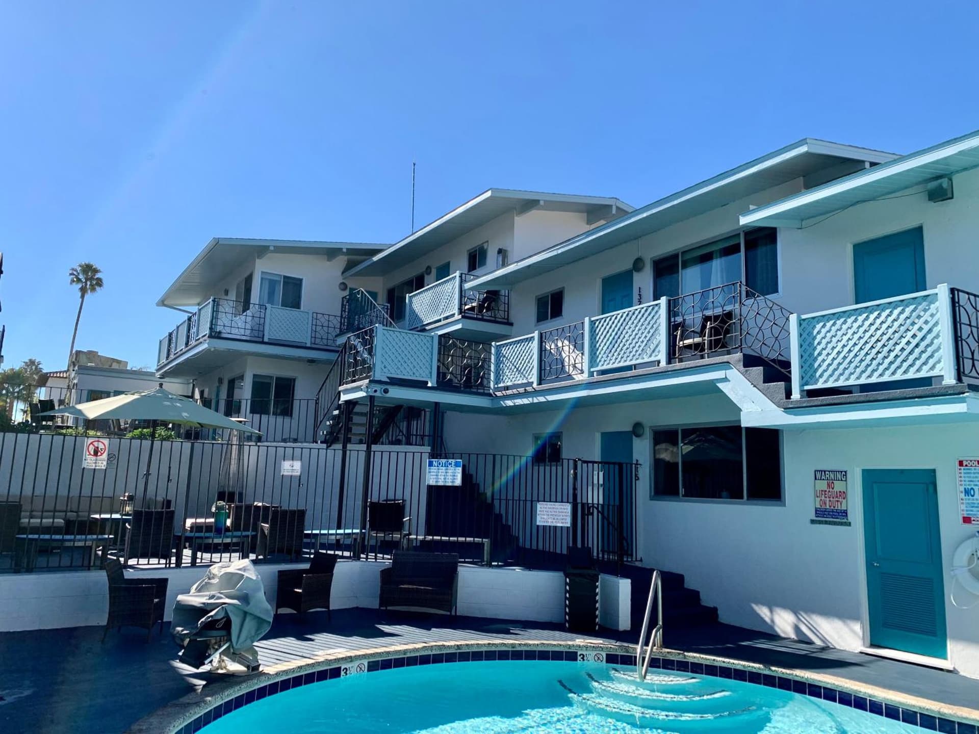 Inn at East Beach interior in Santa Barbara, CA — gallery photo 2