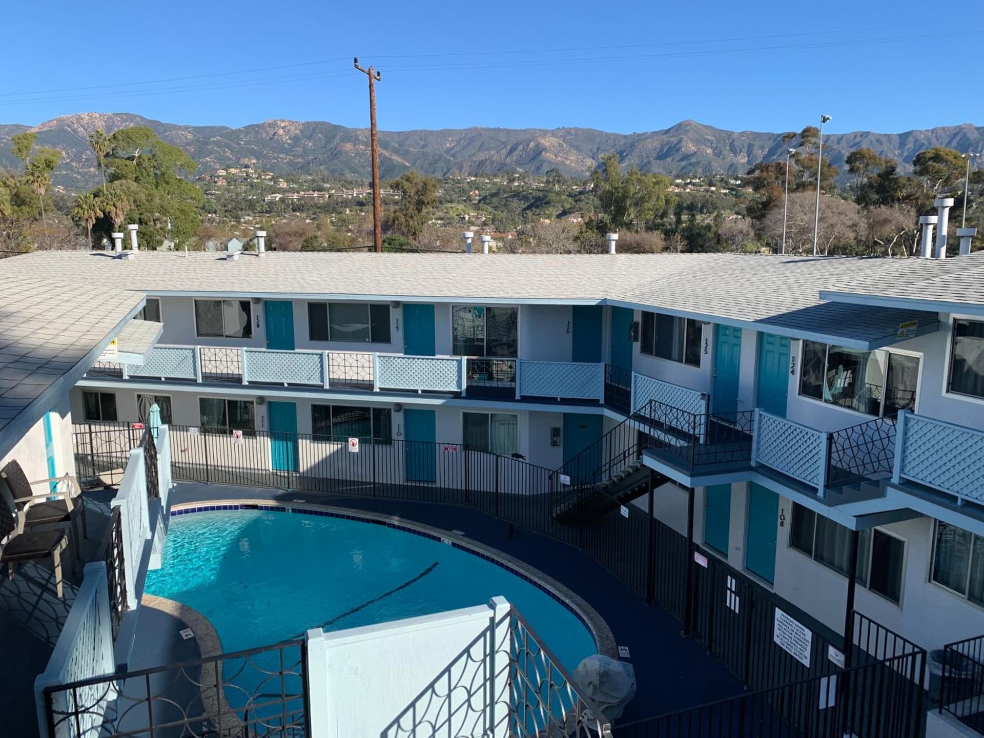 Inn at East Beach interior in Santa Barbara, CA — gallery photo 2