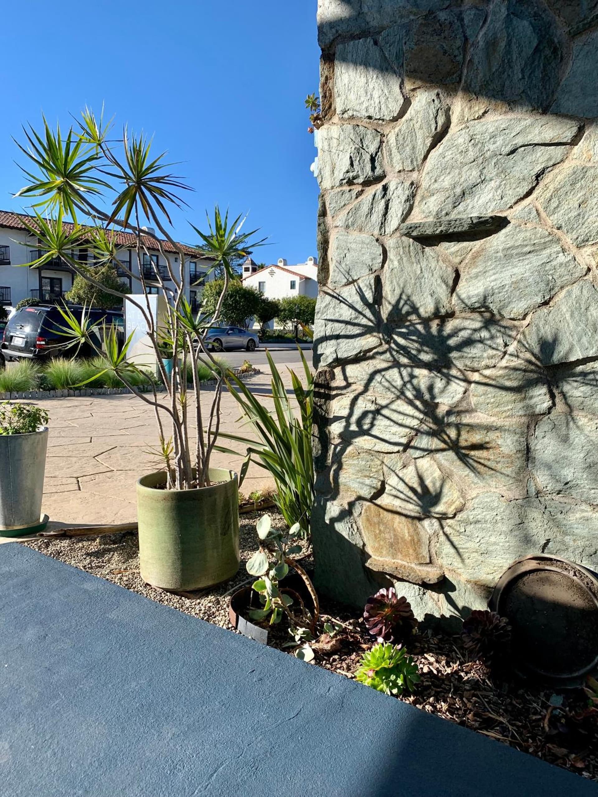 Inn at East Beach gallery photo in Santa Barbara, CA — image 8