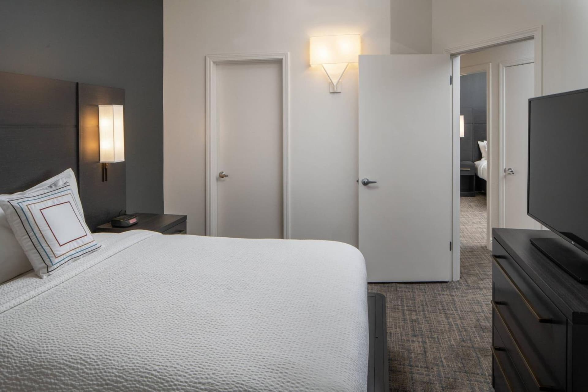 Sonesta ES Suites New Orleans Convention Center gallery photo in New Orleans, LA — image 33