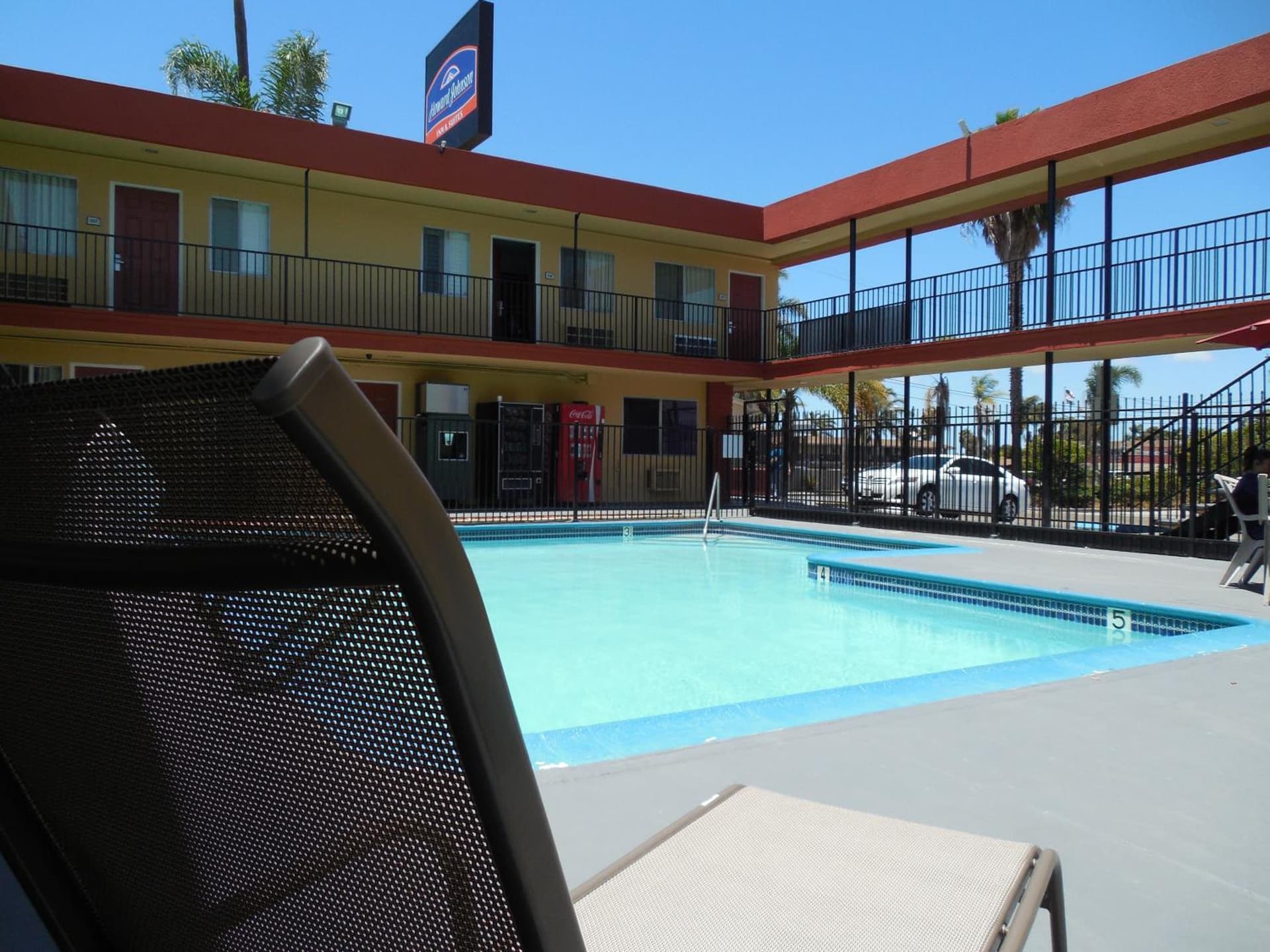 Howard Johnson Suites by Wyndham San Diego Chula Vista BayFront gallery photo in Chula Vista, CA — image 44