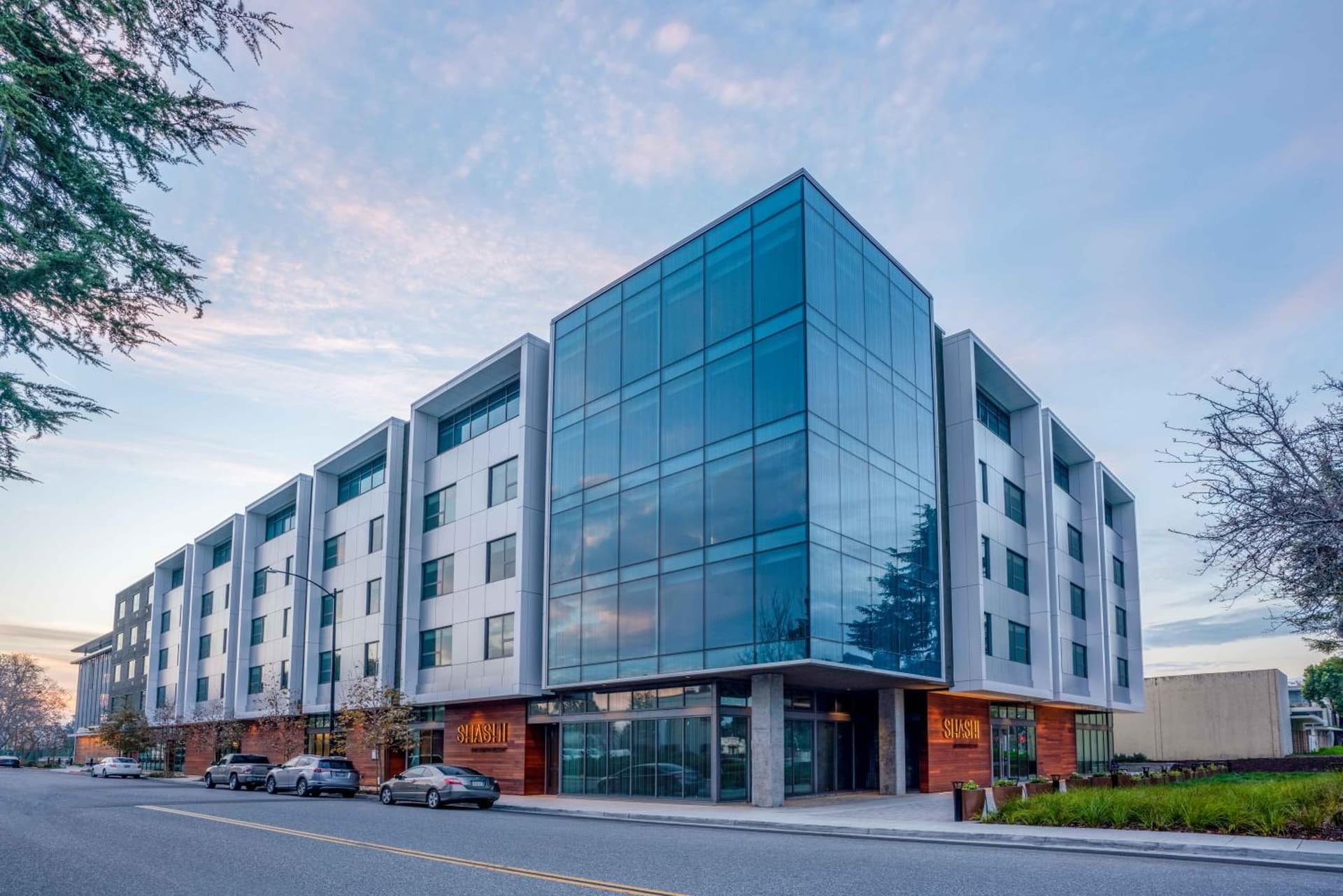 Shashi Hotel Mountain View Palo Alto exterior or lobby in Mountain View, CA — main listing photo
