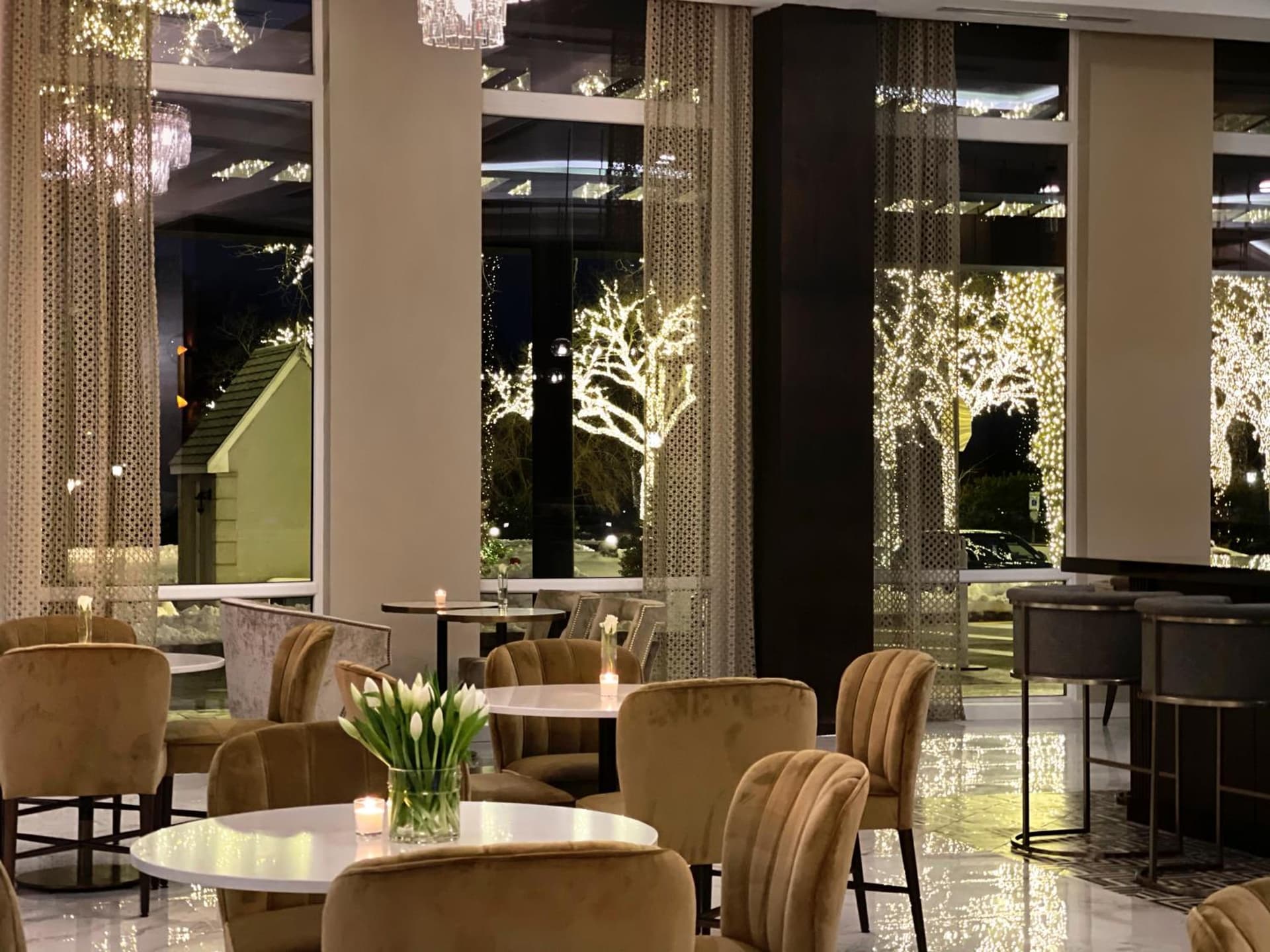 The Chateau Grande Hotel property views in East Brunswick — gallery photo 3