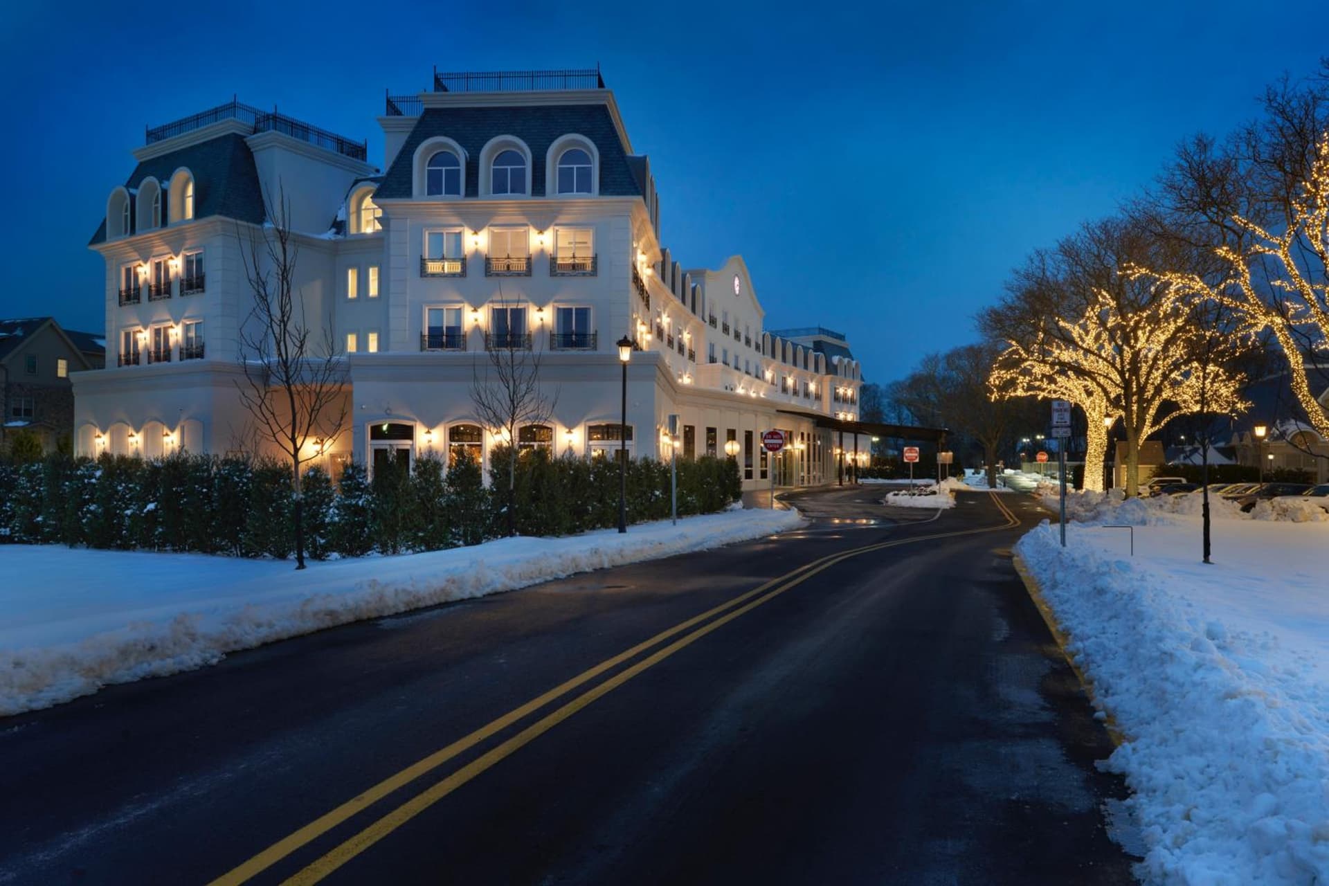 The Chateau Grande Hotel gallery photo in East Brunswick — image 4