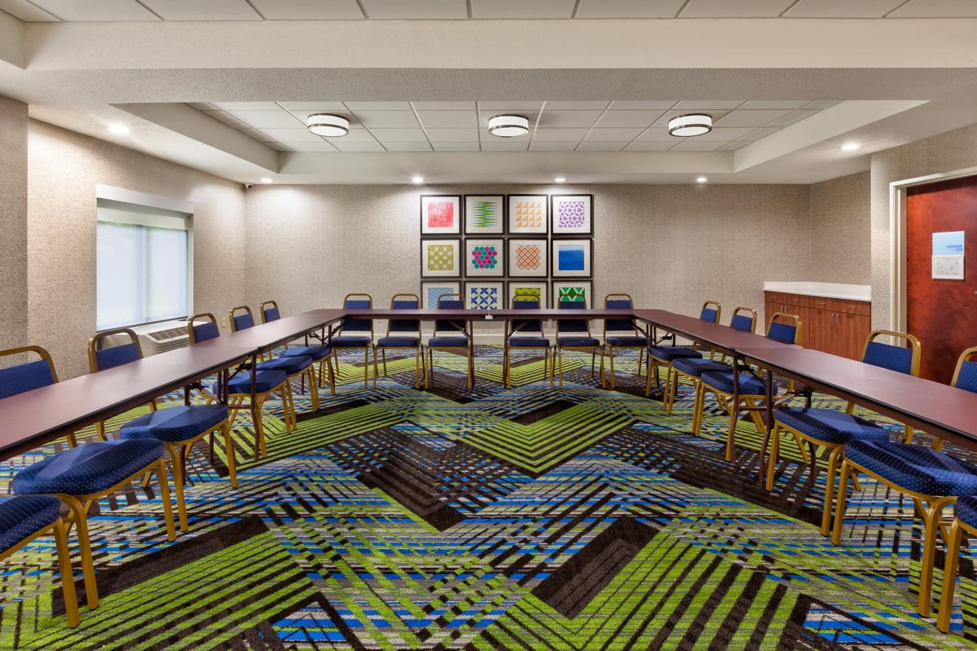 Holiday Inn Express & Suites Chesapeake by IHG gallery photo in Chesapeake, VA — image 9