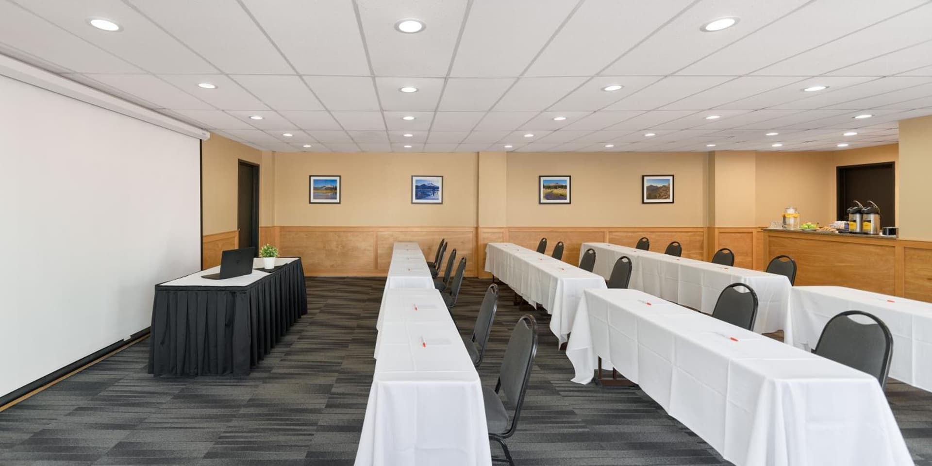 Waypoint Hotel gallery photo in Bend, OR — image 59