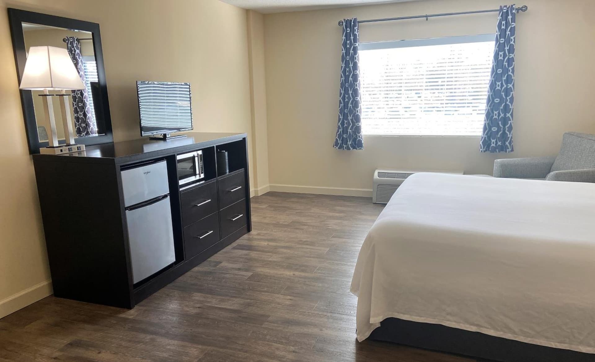 University Inn Duke gallery photo in Durham, NC — image 4