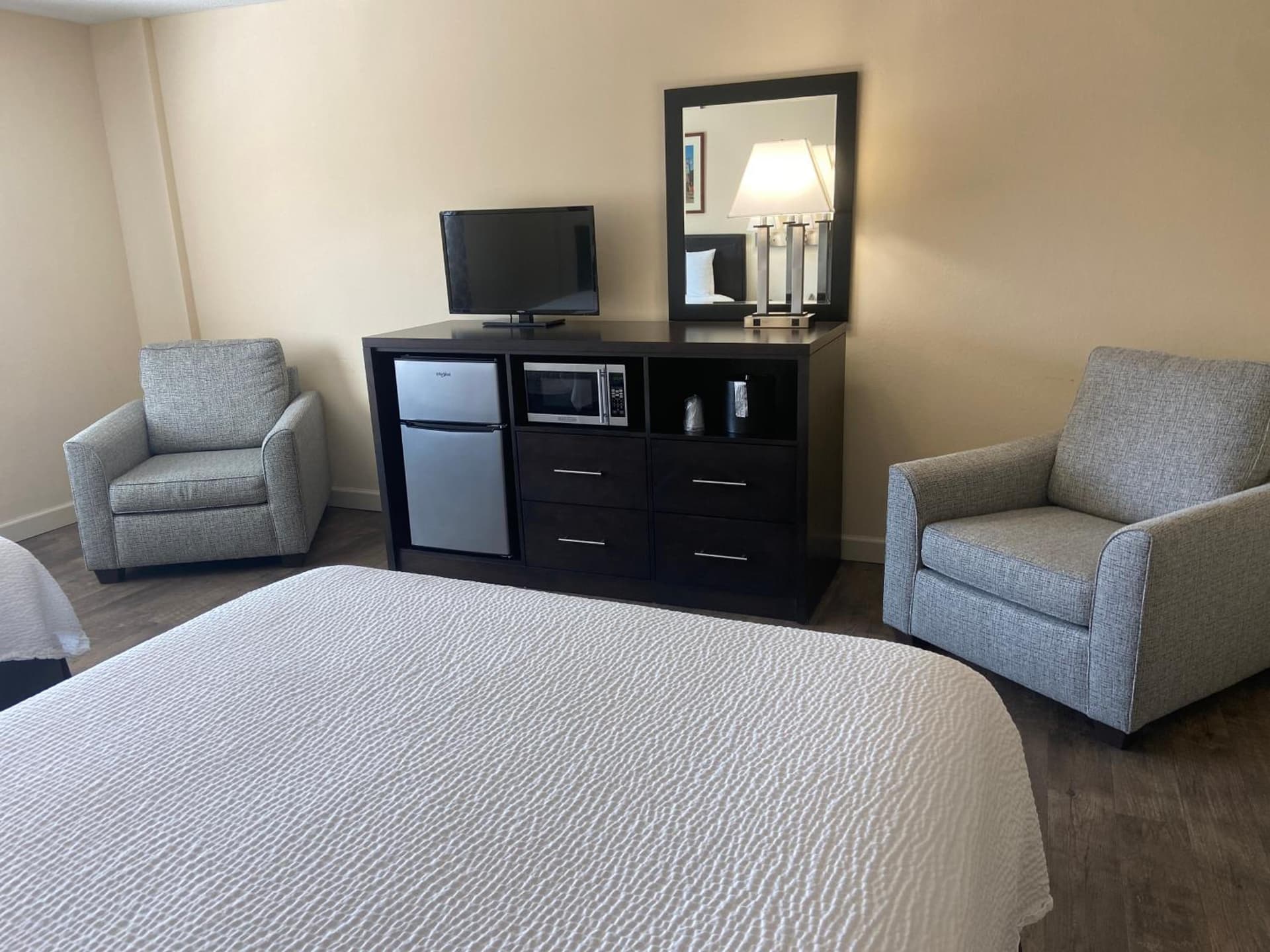 University Inn Duke gallery photo in Durham, NC — image 19