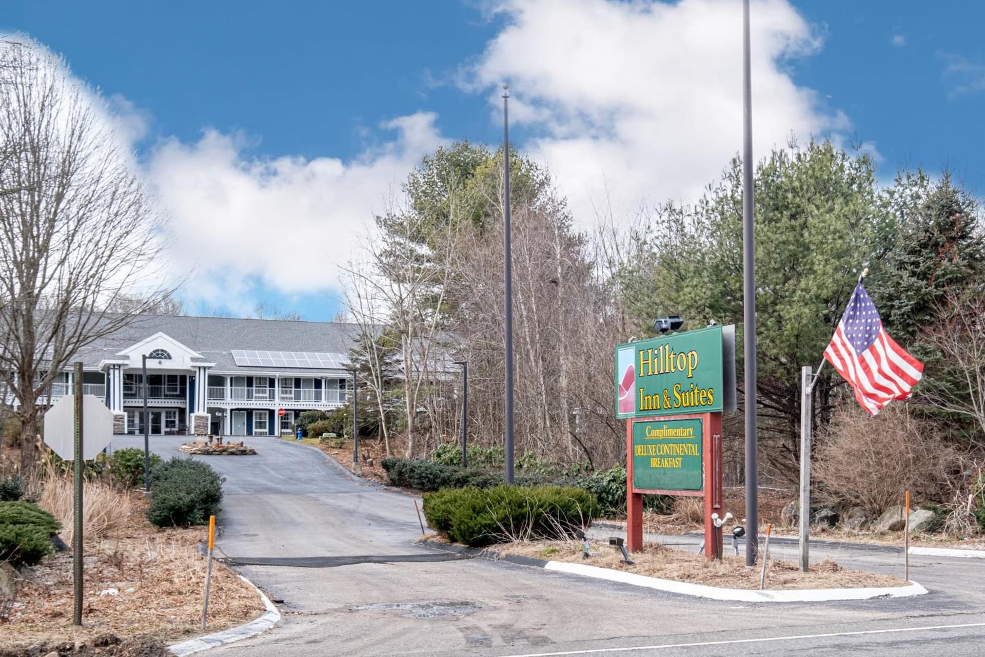 Hilltop Inn & Suites, near Foxwoods Casino gallery photo in North Stonington — image 74