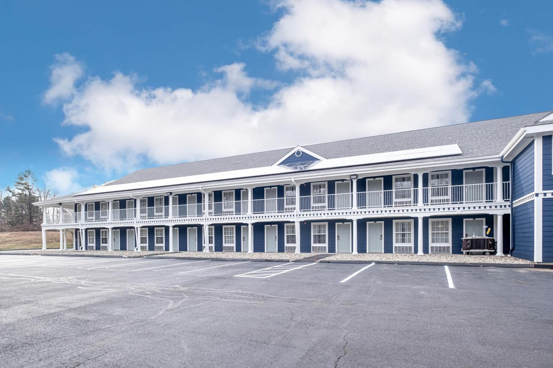Hilltop Inn & Suites, near Foxwoods Casino gallery photo in North Stonington — image 49