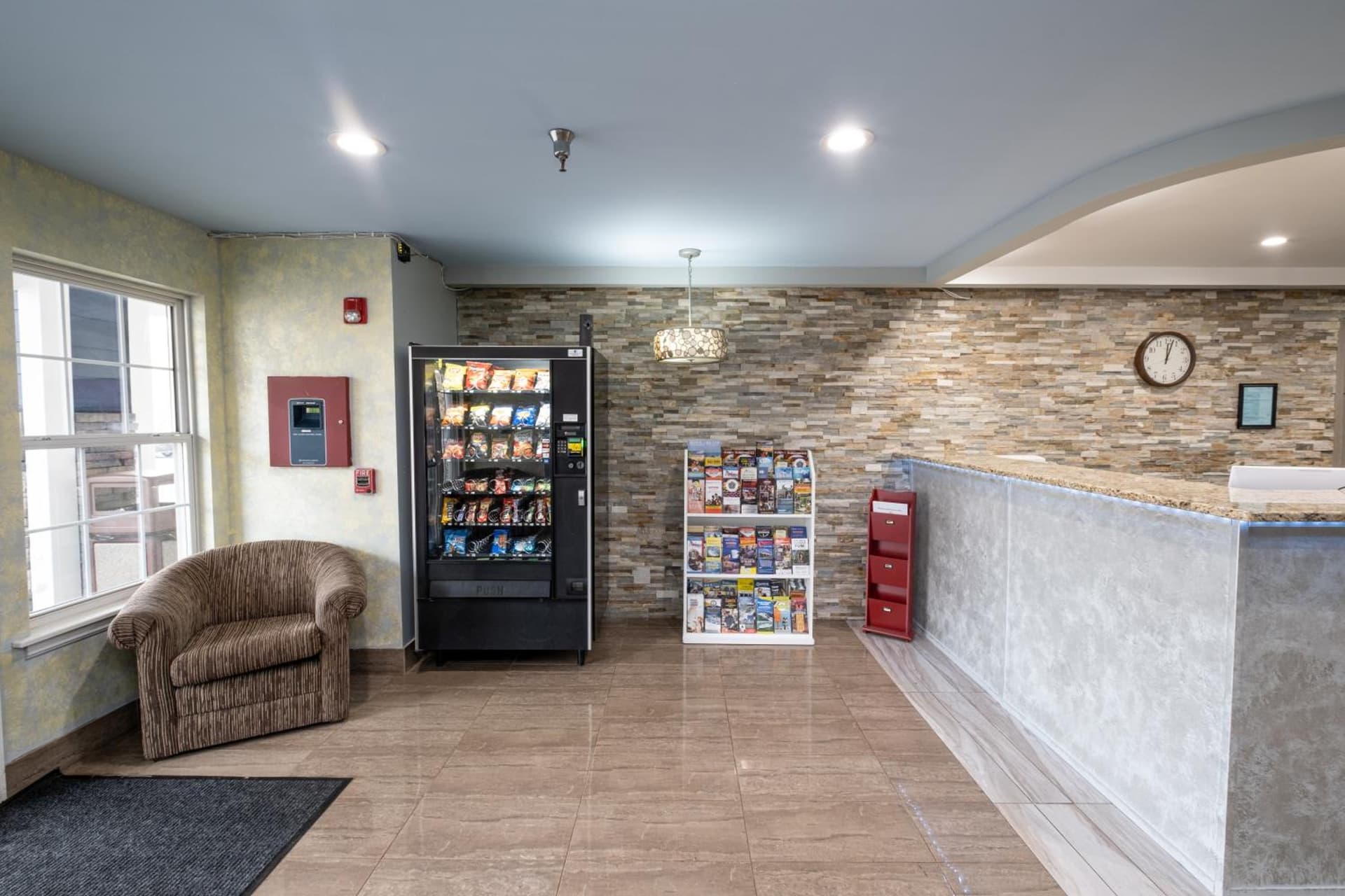 Hilltop Inn & Suites, near Foxwoods Casino gallery photo in North Stonington — image 85