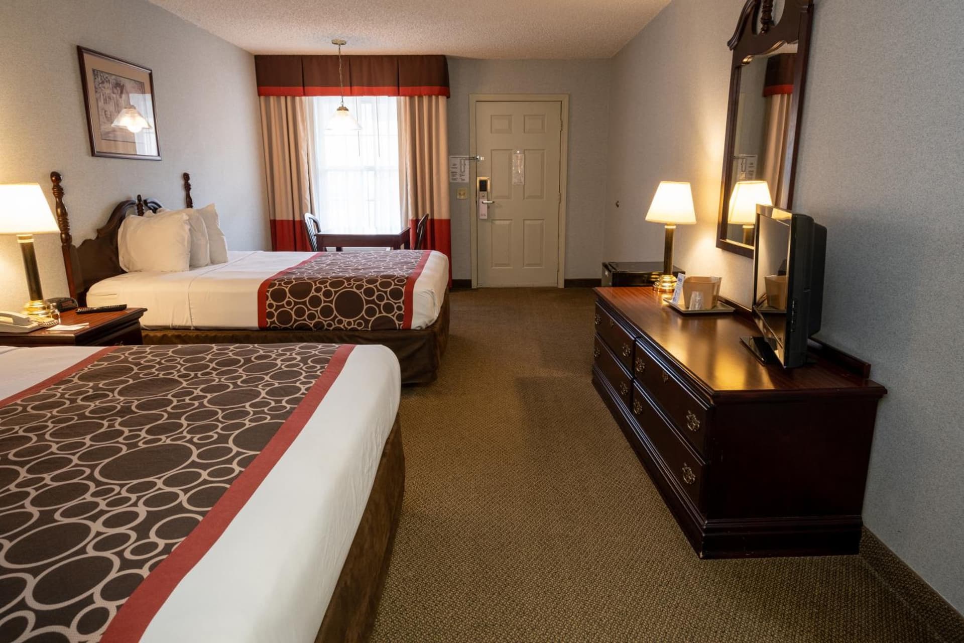 Hilltop Inn & Suites, near Foxwoods Casino gallery photo in North Stonington — image 37