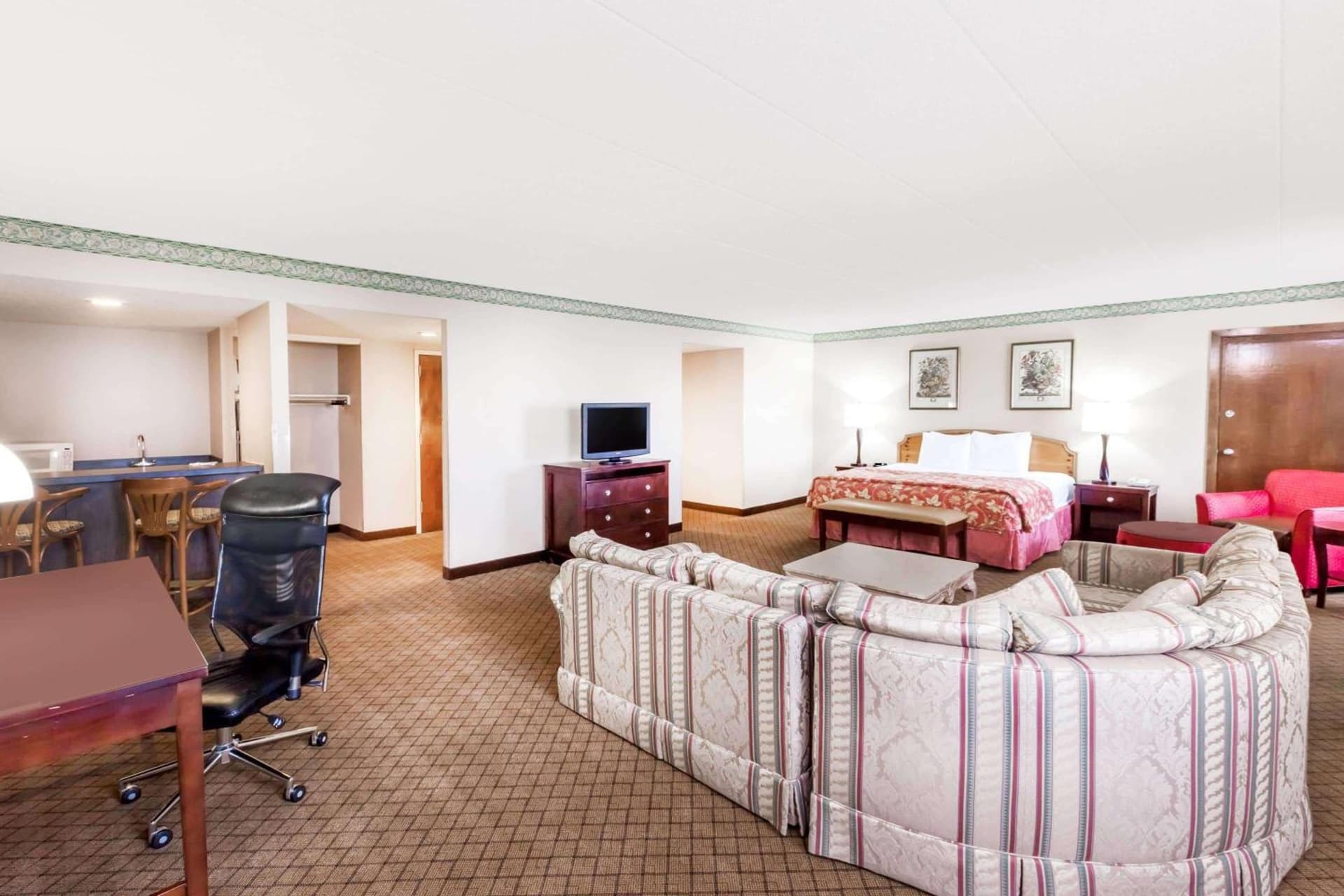 Clarion Hotel & Conference Center Lansing West gallery photo in Lansing, MI — image 8