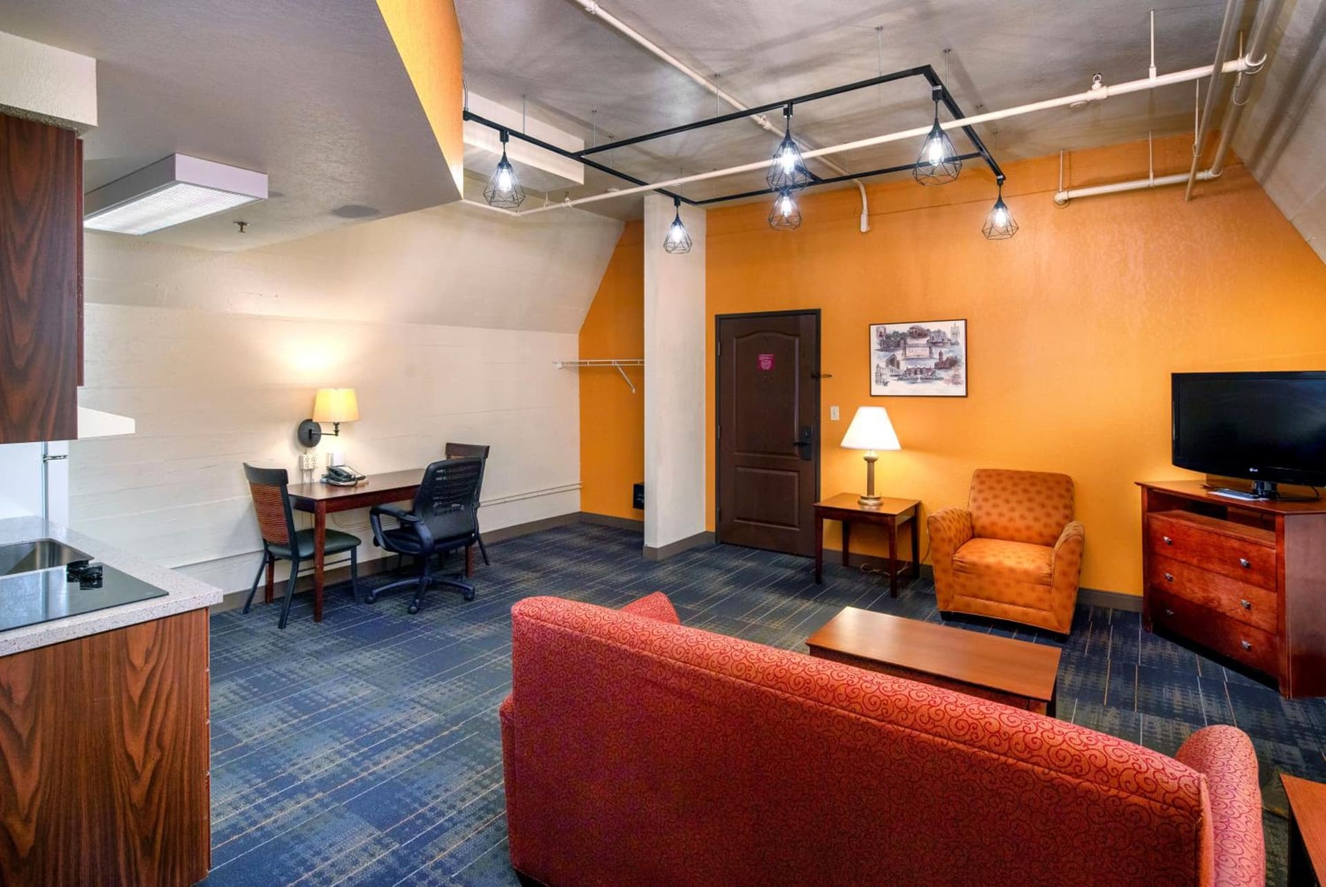 The Suites Hotel at Waterfront Plaza gallery photo in Duluth, MN — image 33