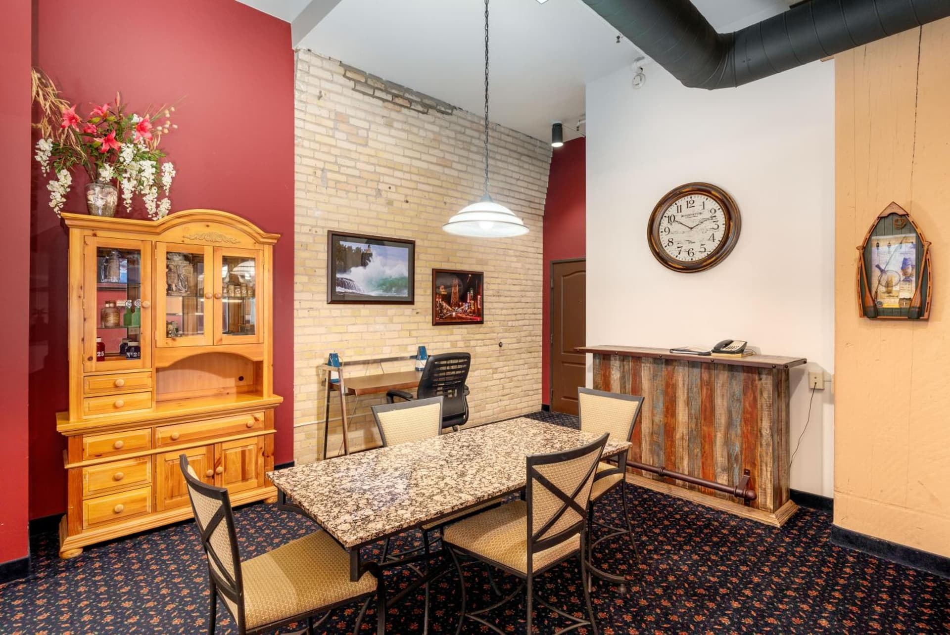 The Suites Hotel at Waterfront Plaza gallery photo in Duluth, MN — image 35
