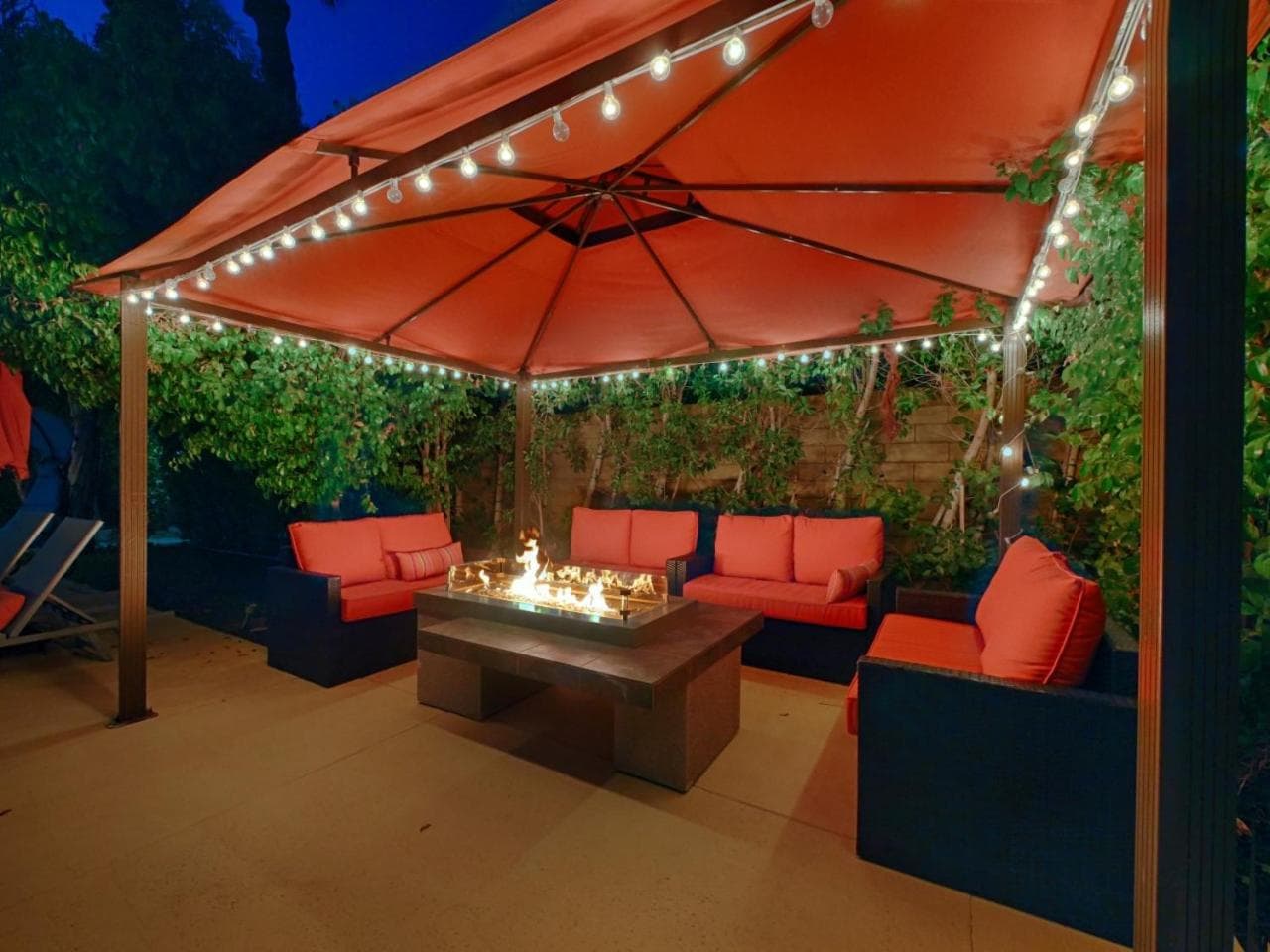 Little Paradise Hotel featured exterior or lobby in Palm Springs, CA — similar hotel