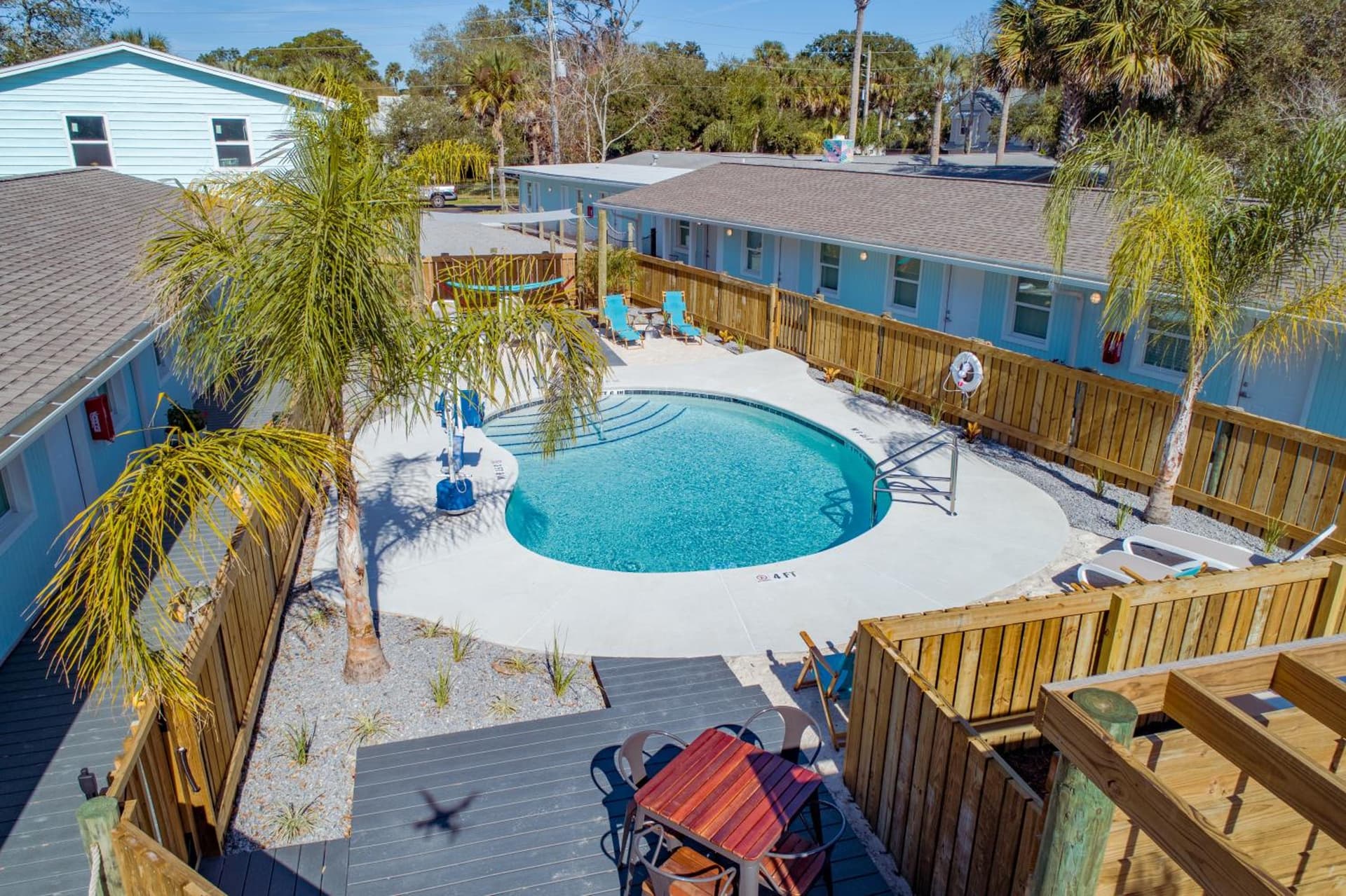 Hotel Palms interior in Atlantic Beach, FL — gallery photo 2