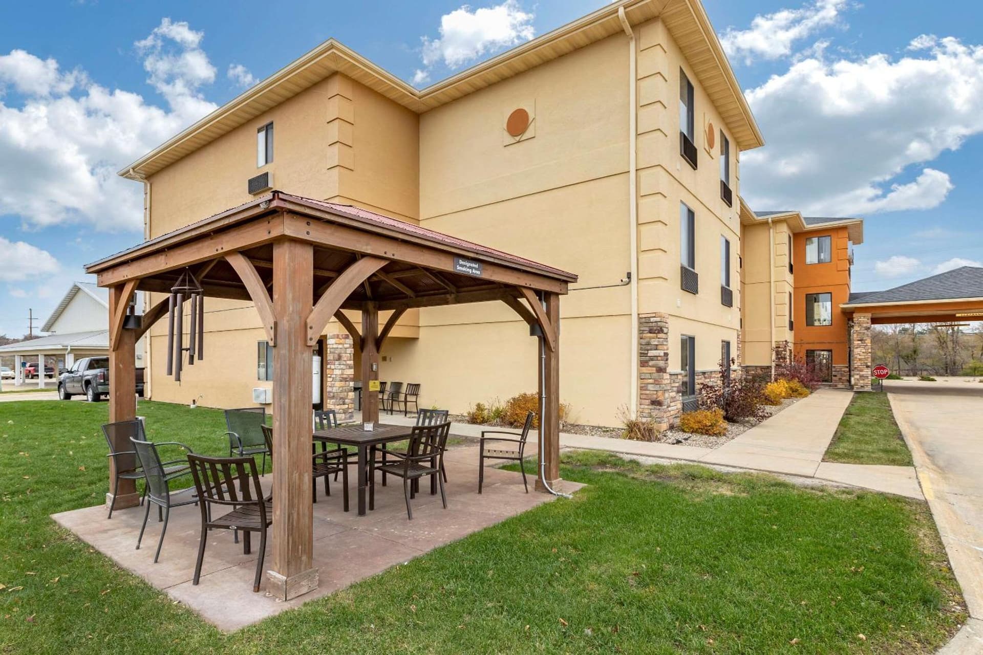 Comfort Inn & Suites Cedar Rapids North - Collins Road interior in Cedar Rapids, IA — gallery photo 2
