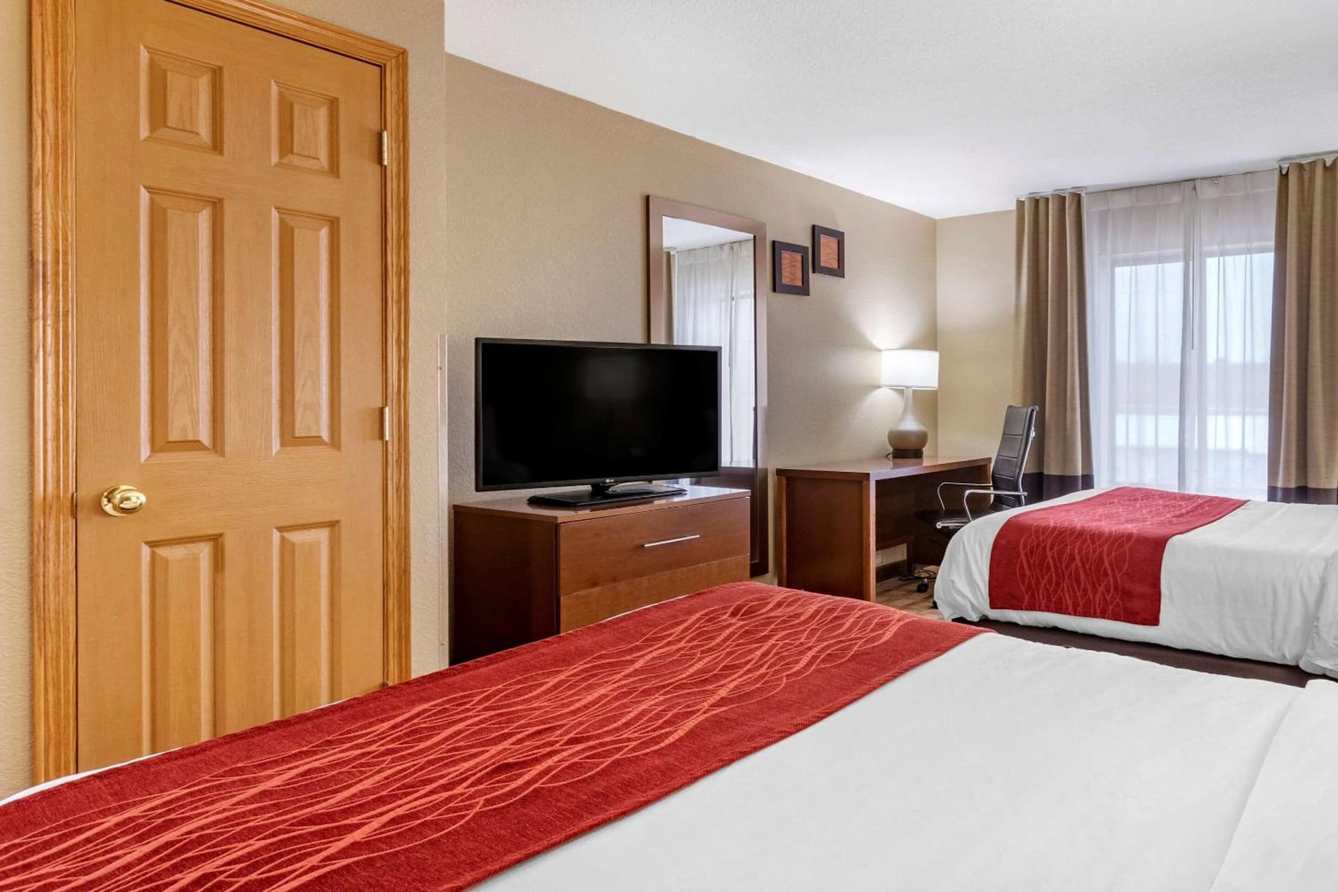 Comfort Inn & Suites Cedar Rapids North - Collins Road gallery photo in Cedar Rapids, IA — image 54