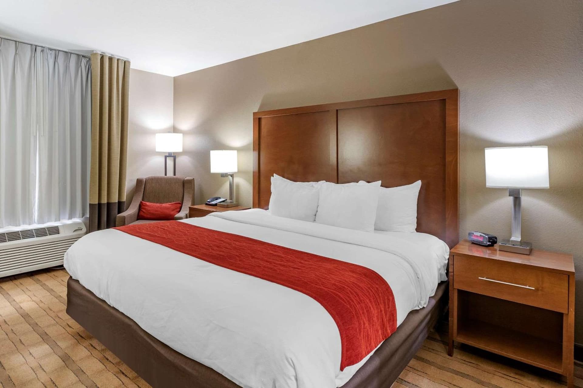 Comfort Inn & Suites Cedar Rapids North - Collins Road gallery photo in Cedar Rapids, IA — image 42