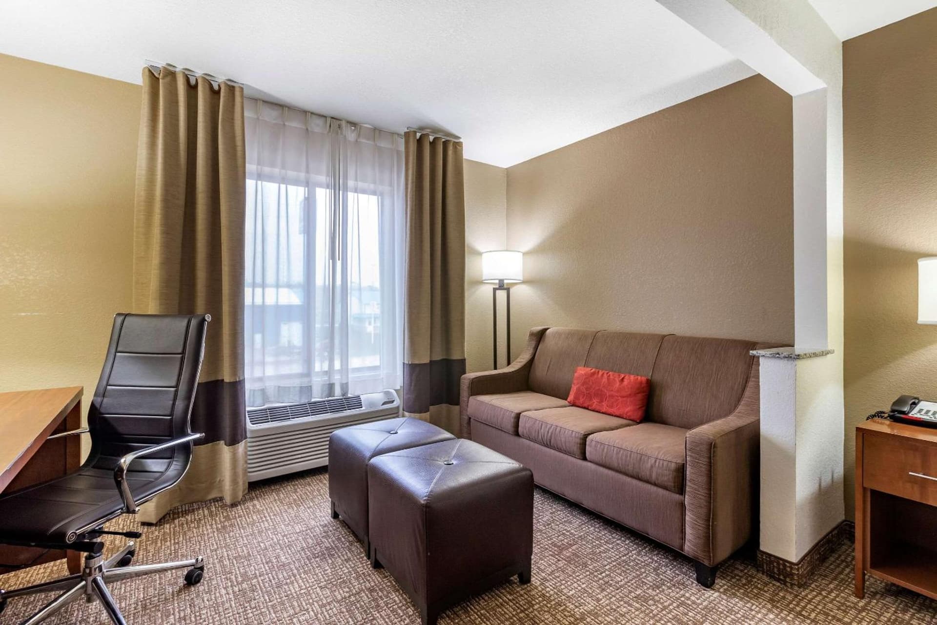 Comfort Inn & Suites Cedar Rapids North - Collins Road gallery photo in Cedar Rapids, IA — image 57
